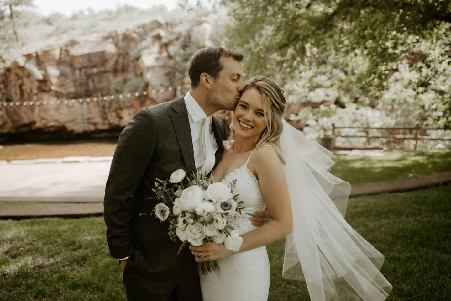 A truly unforgettable backdrop.

Venue @lyons_riverbend
Band @diamondempireband
Photography @feliciarenaephotography
Videography @jgreymedia
Catering @mountain_crust
Hair/Make Up @makeup.by_taylorolson
Coordination @heirloomeventsdesign