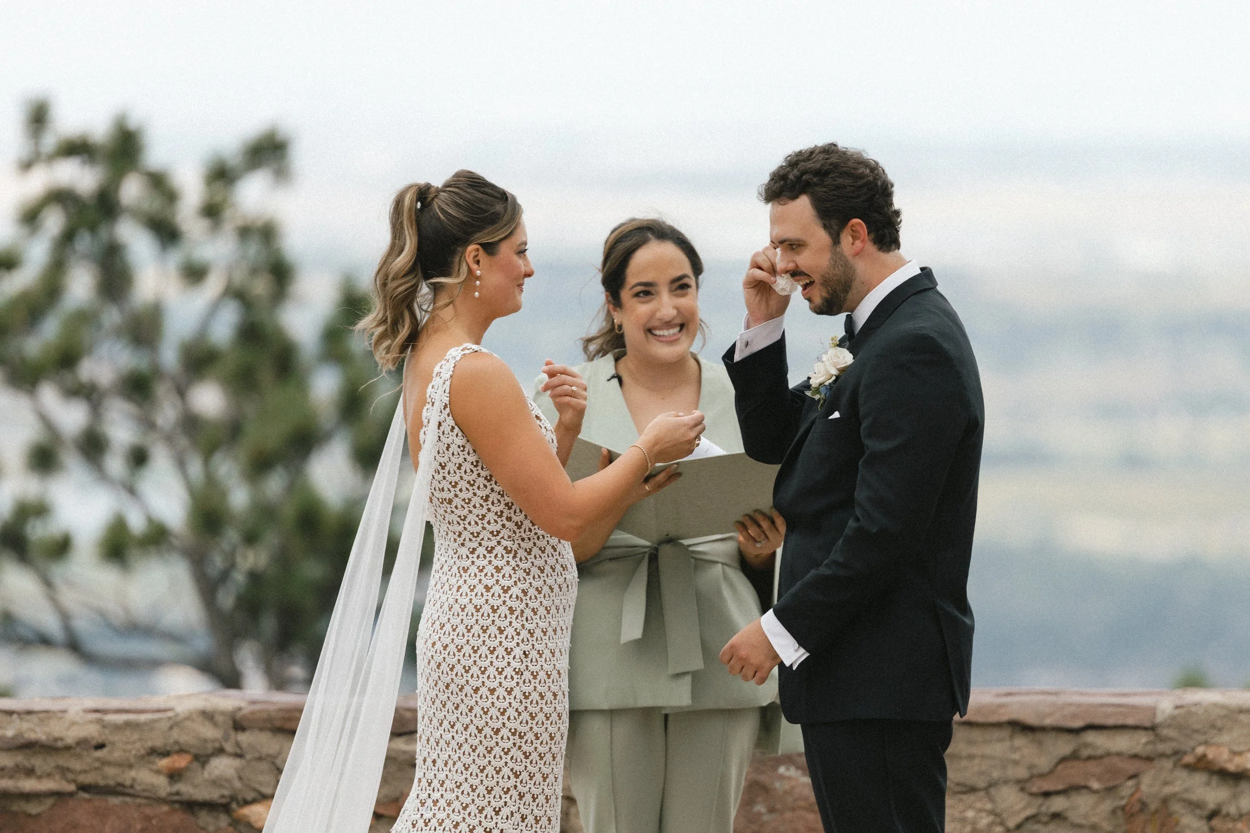 OFFiciaTinG a WeDDinG in CoLoRaDo