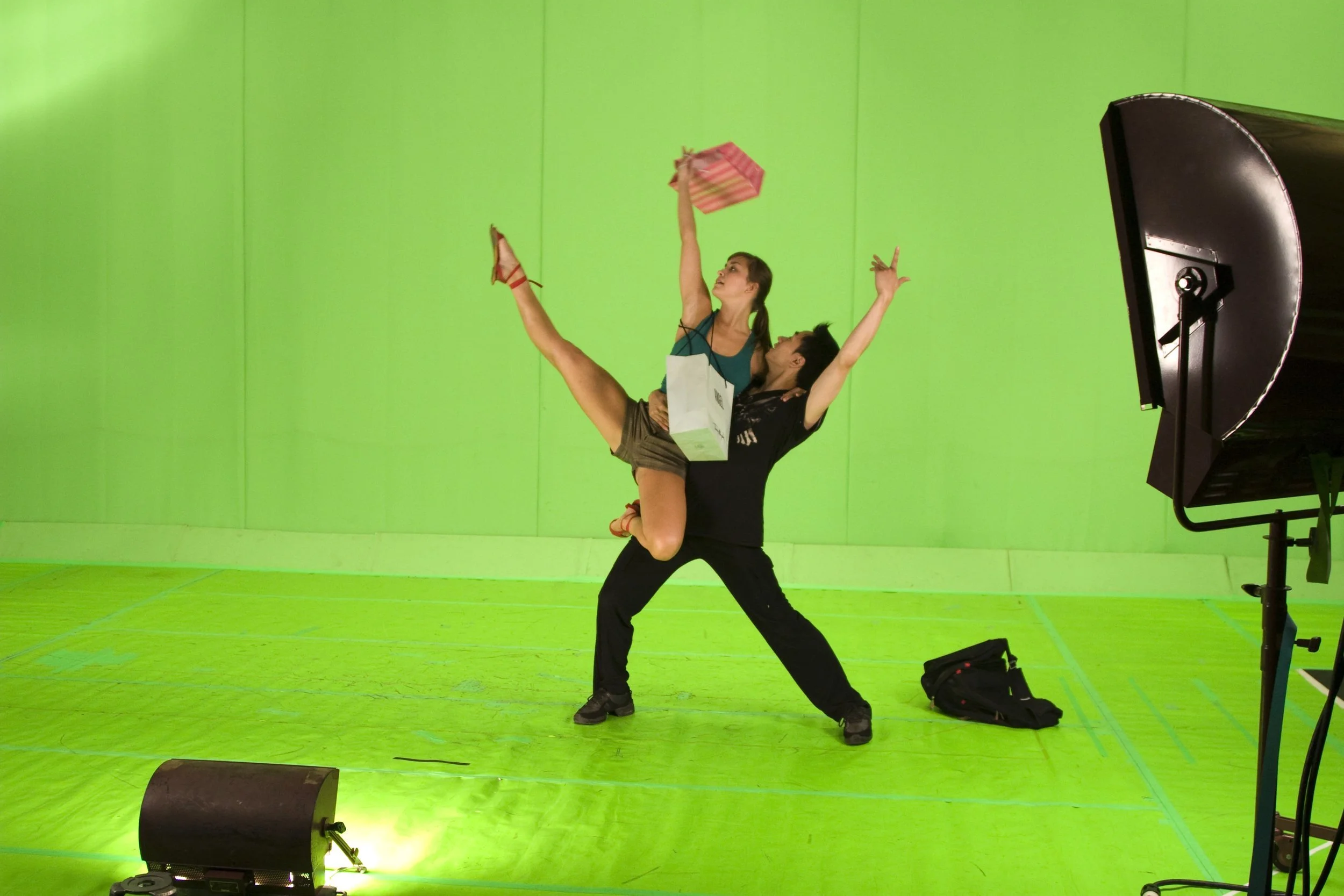 Dancers for Transit video installation by Scott Snibbe at LAX Los Angeles International Airport