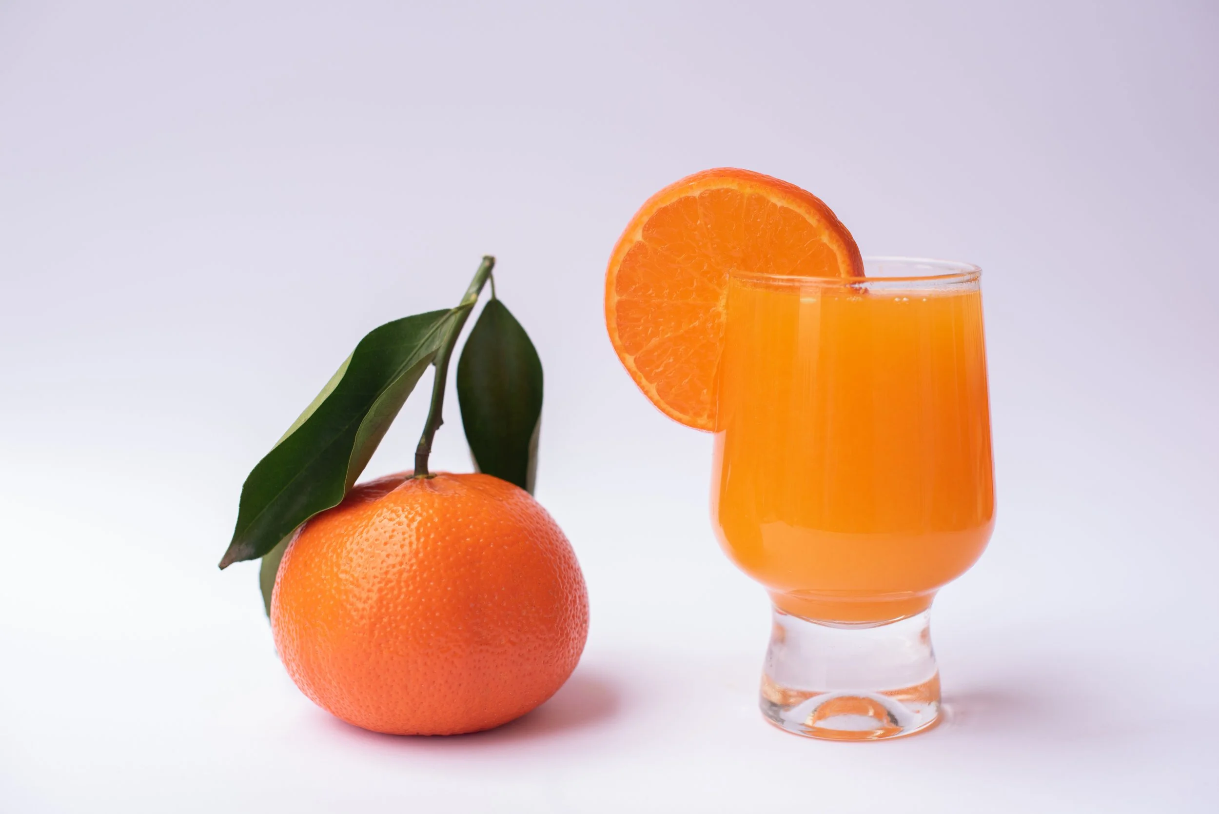 Juiceoffruitinclearglass(forcolour) (2 of 3).JPG