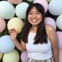 BumoBrain offers engaging online learning for children 2-11 years old with educational screen time that is customized based on age and subjects, including foreign language classes.