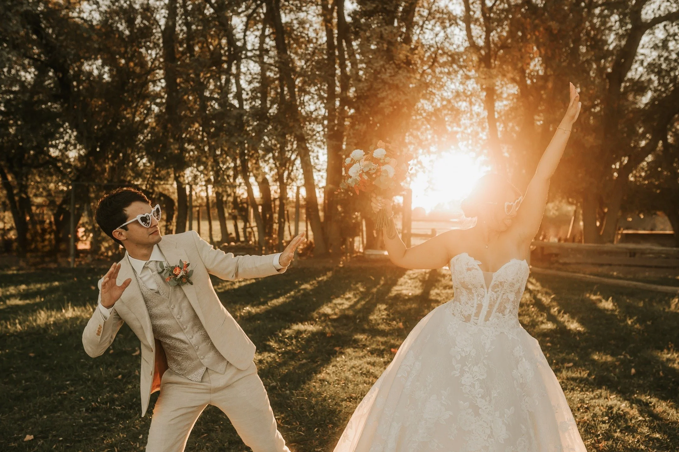 Comme dans un r&ecirc;ve ✨
.
Equipe :
@yacine.a2mt
@a.deux.mains.tenant
@oldcarevent
@events_stories
@lesmarieesdeprovence
@atelier_costume
@moonlight_weddingbeauty
@myrtillebeck

Il me reste encore quelques dates disponibles pour les mariages en sep
