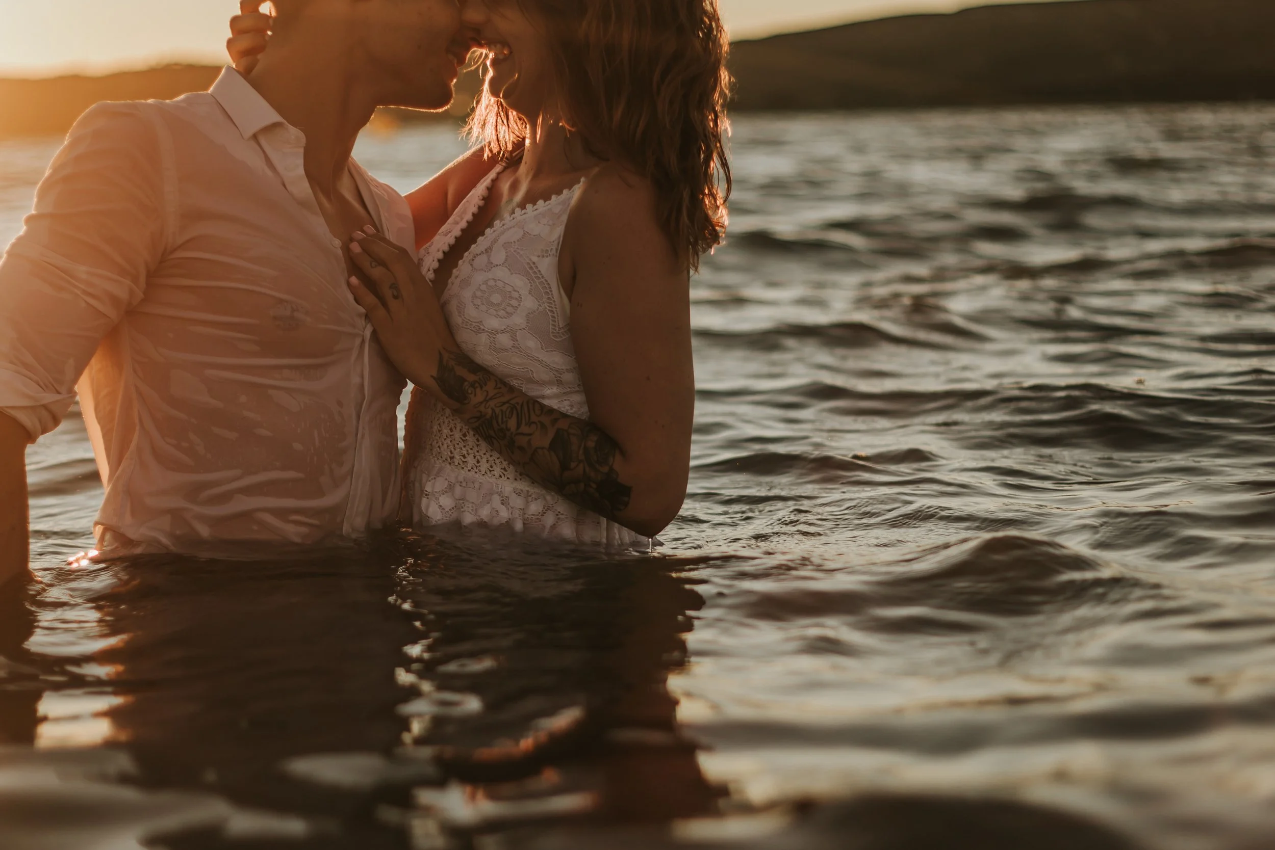 seance photo golden hour couple marseille provence