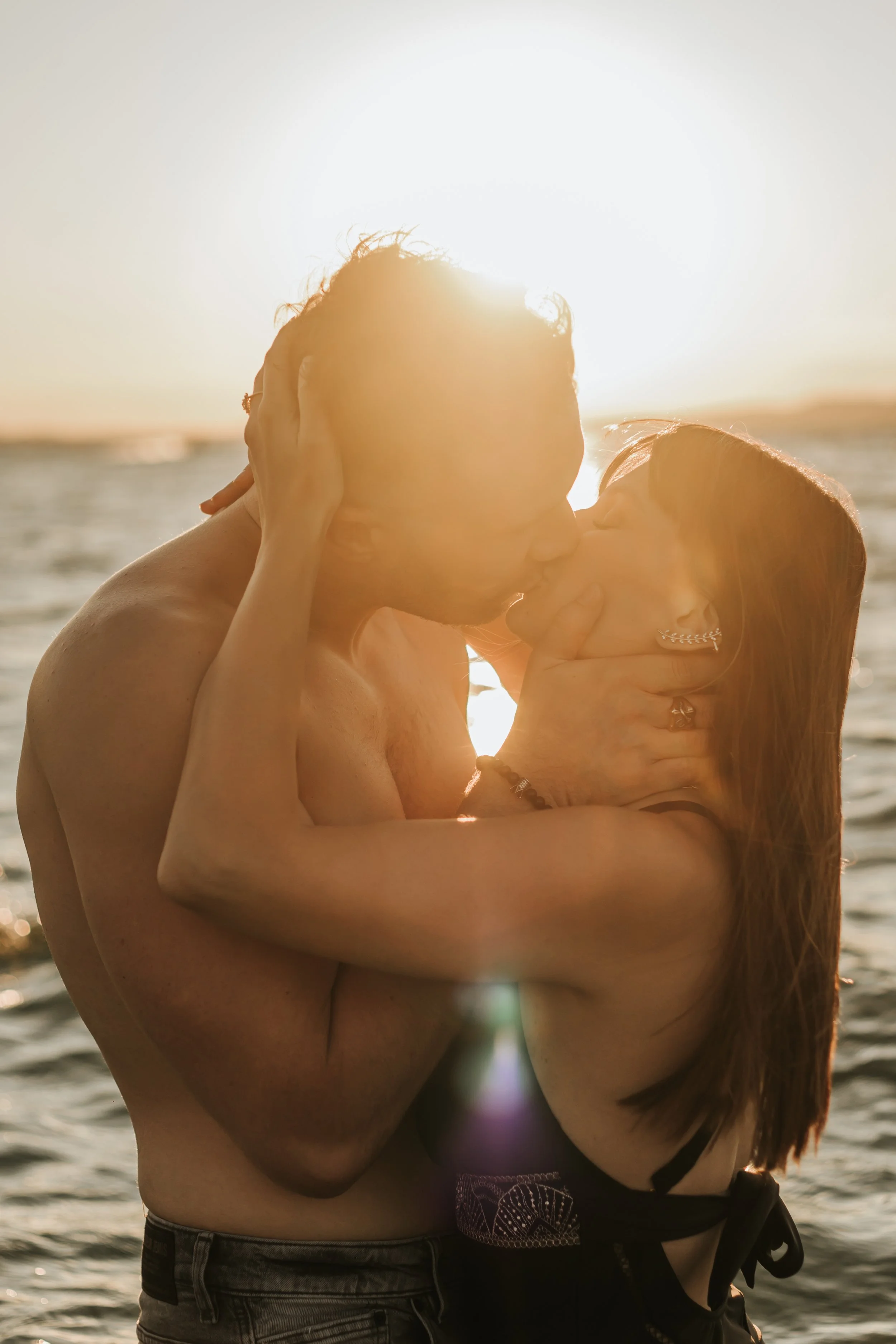 seance photo golden hour couple marseille provence