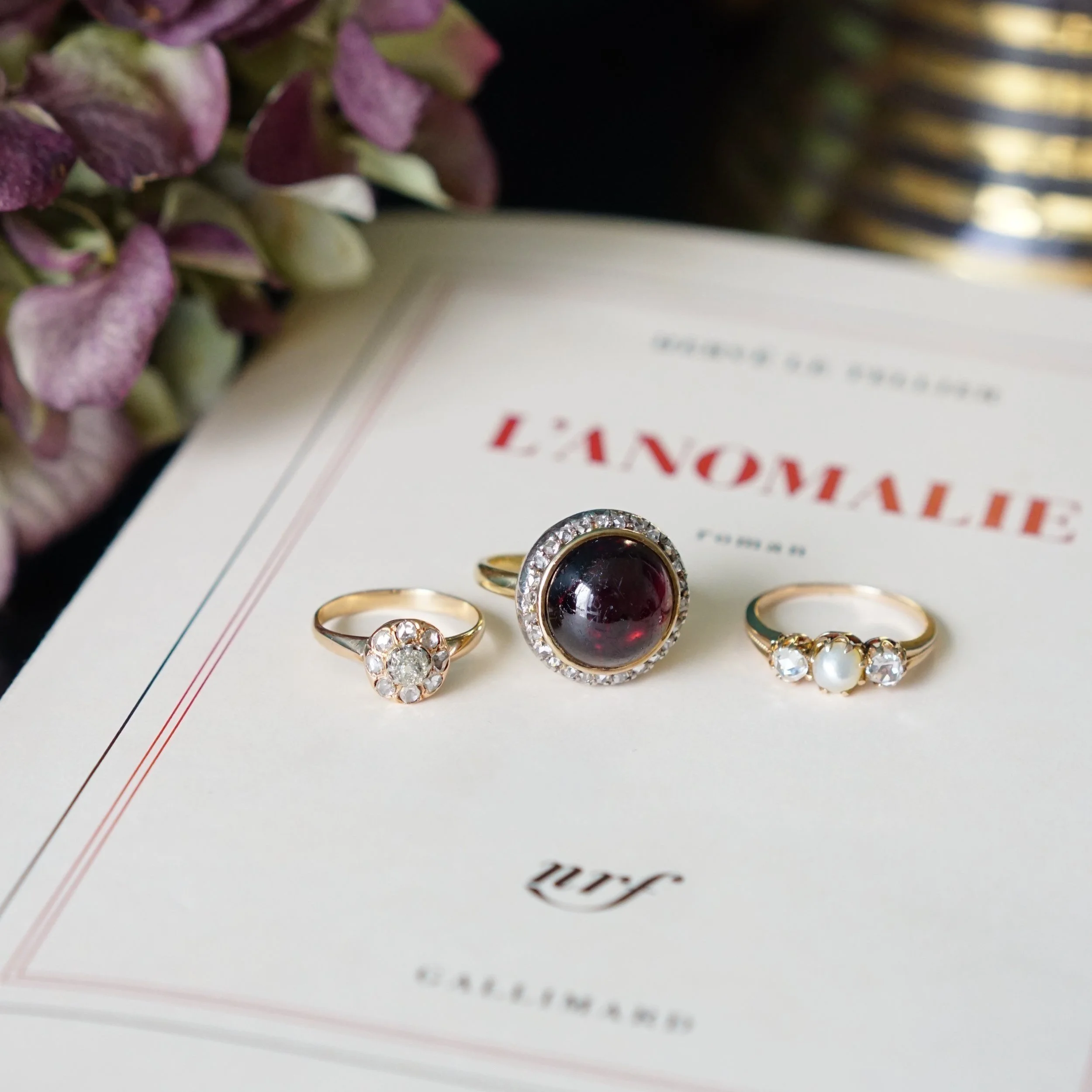 Trilogie de bagues anciennes en or 18k epoque victorienne