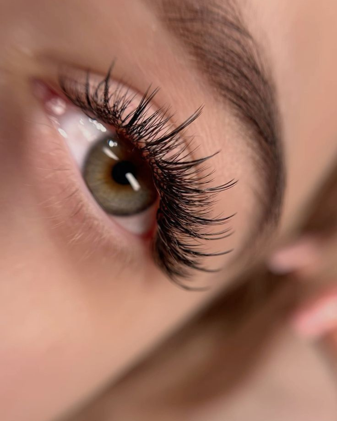 Why Lash Extensions Don’t Last (Lash Porosity Explained)