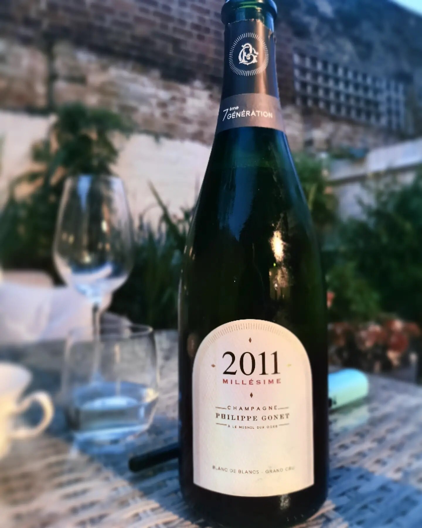 Pure and Authentic, Grand Cru Chardonnay

Le Mesnil Sur Oger, Champagne 

From Philippe Gonet. 7th generation family owned and run. Off the beaten track. 

A single parcel and a pure expression. Elusive and rare. 

Mineral, seductive, ripe and rounde