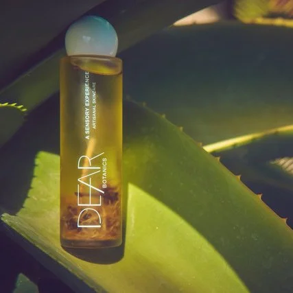 Stephanie Pappas - Dear Botanics