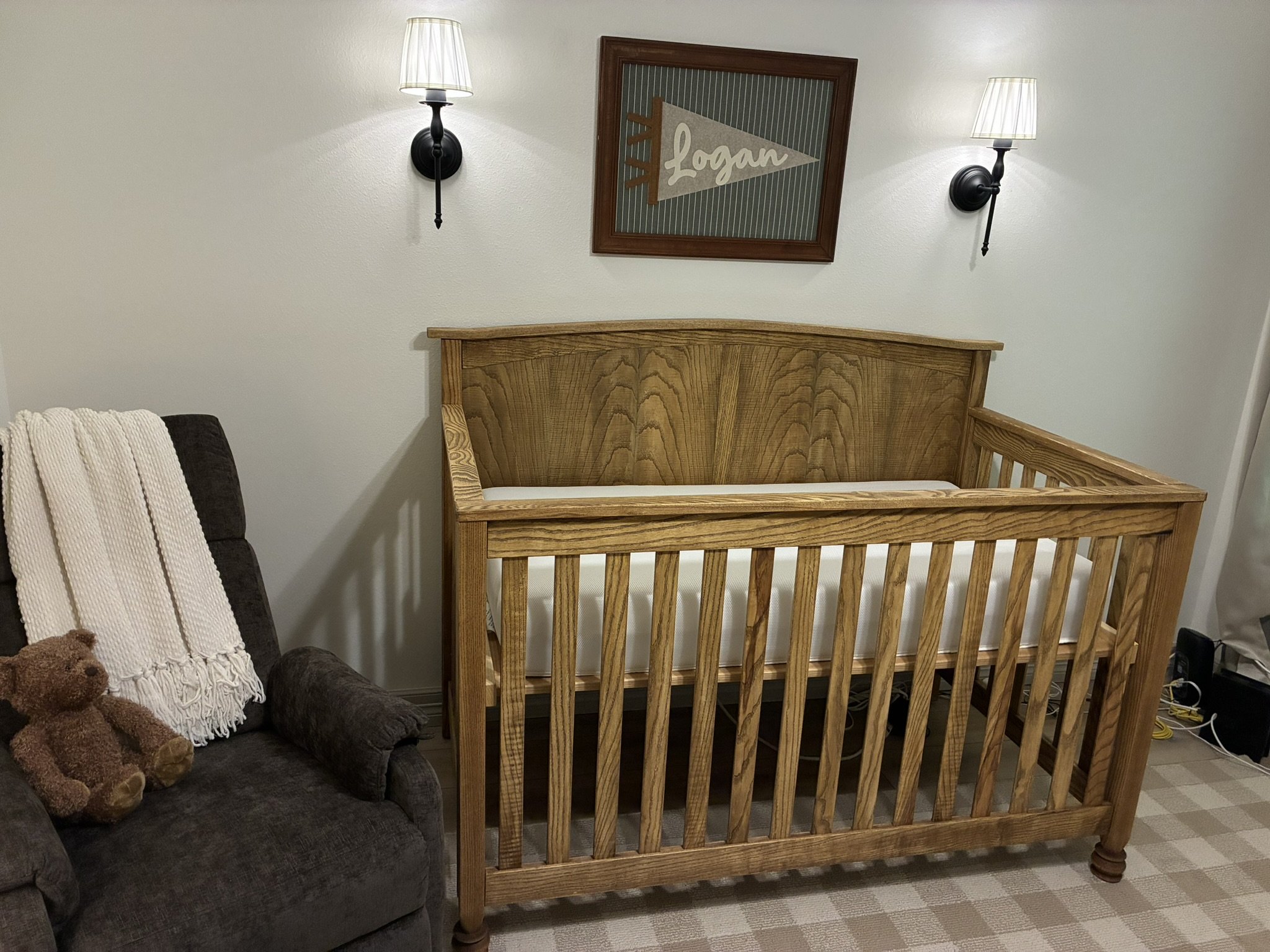 Crib/ Toddler Bed