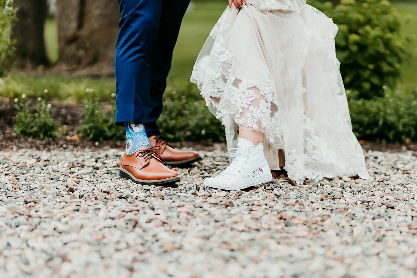 A reminder from Alysha + Phil to put your best foot forward on your wedding day 😌

Photos by Morales Photography

#AncestralAcresLodge #HistoricHome #EventVenue #EventSpace #PureMichigan #SWMichigan #WeddingVenue #MichiganWeddingVenue #RusticWedding