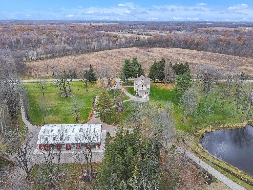 Large Barn Wedding Venue in Michigan for 300+ Guests                                                                            A Wedding Weekend Estate