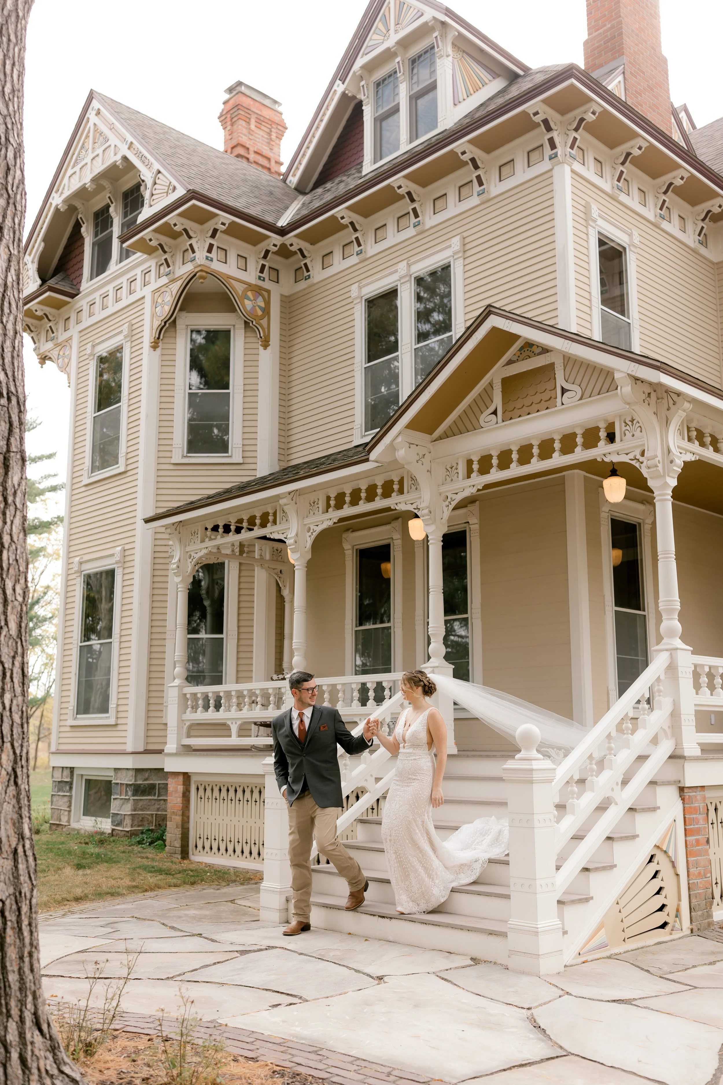 Wedding Venue Near Chicago for a Private Weekend Destination ...