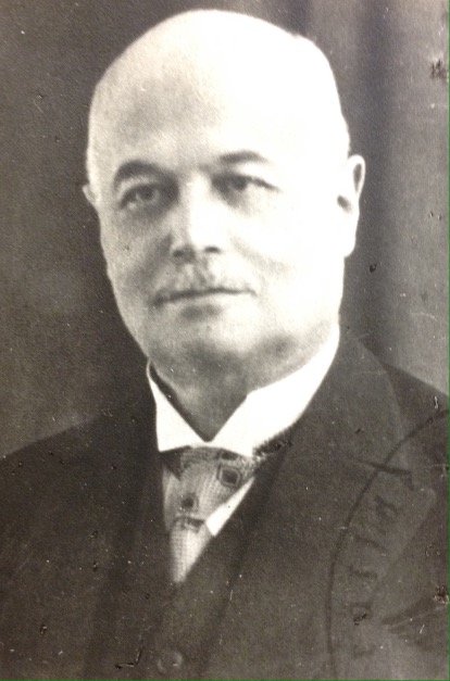 Caroline Heller's maternal grandfather, Albert Florsheim