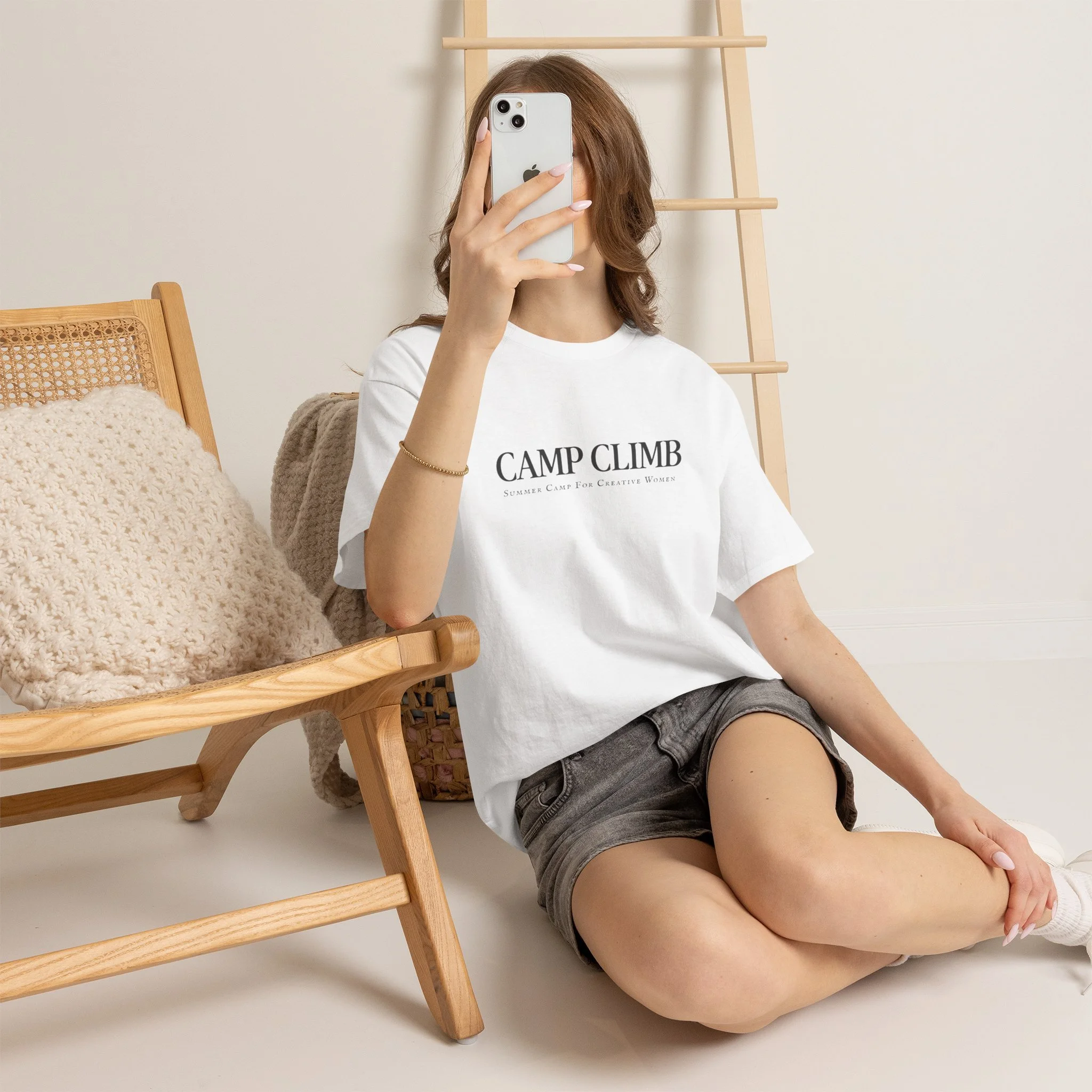 Lifestyle 2, White.jpg