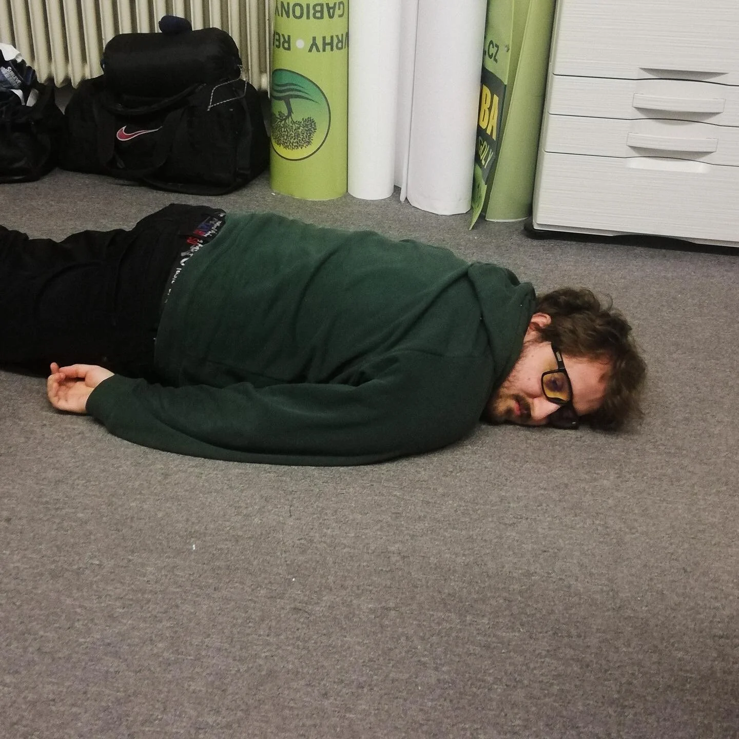 Jirko, je ti něco?

Je mu hodně.
#mejdinbesttimeofyourlife