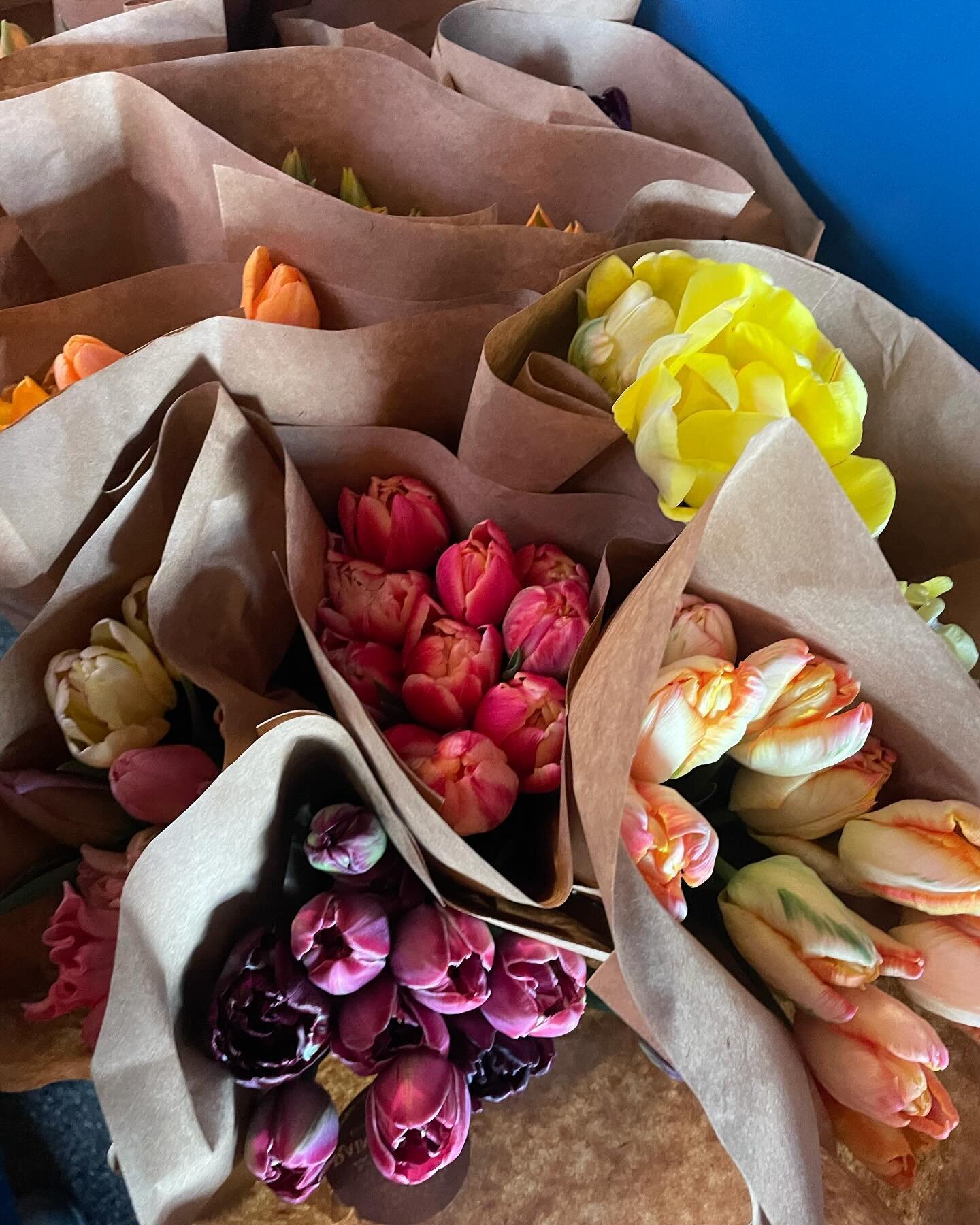 CSA bouquets were just dropped off @luckyscoffeegarage Have a great Valentine&rsquo;s Day!!