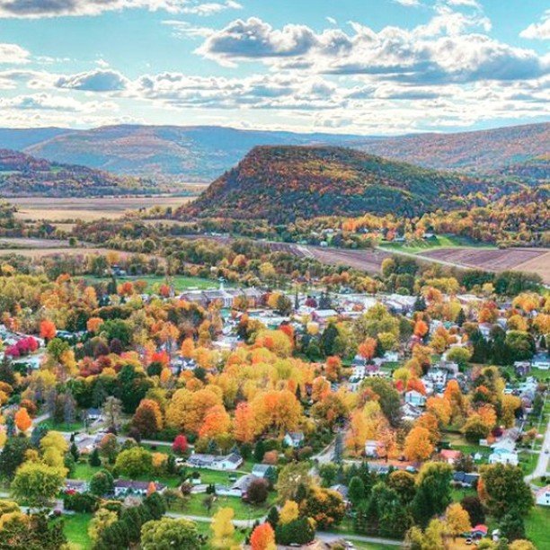 Village of Middleburgh, NY. Autumn color peak. #upstateny #catskills #villagelife #countryliving