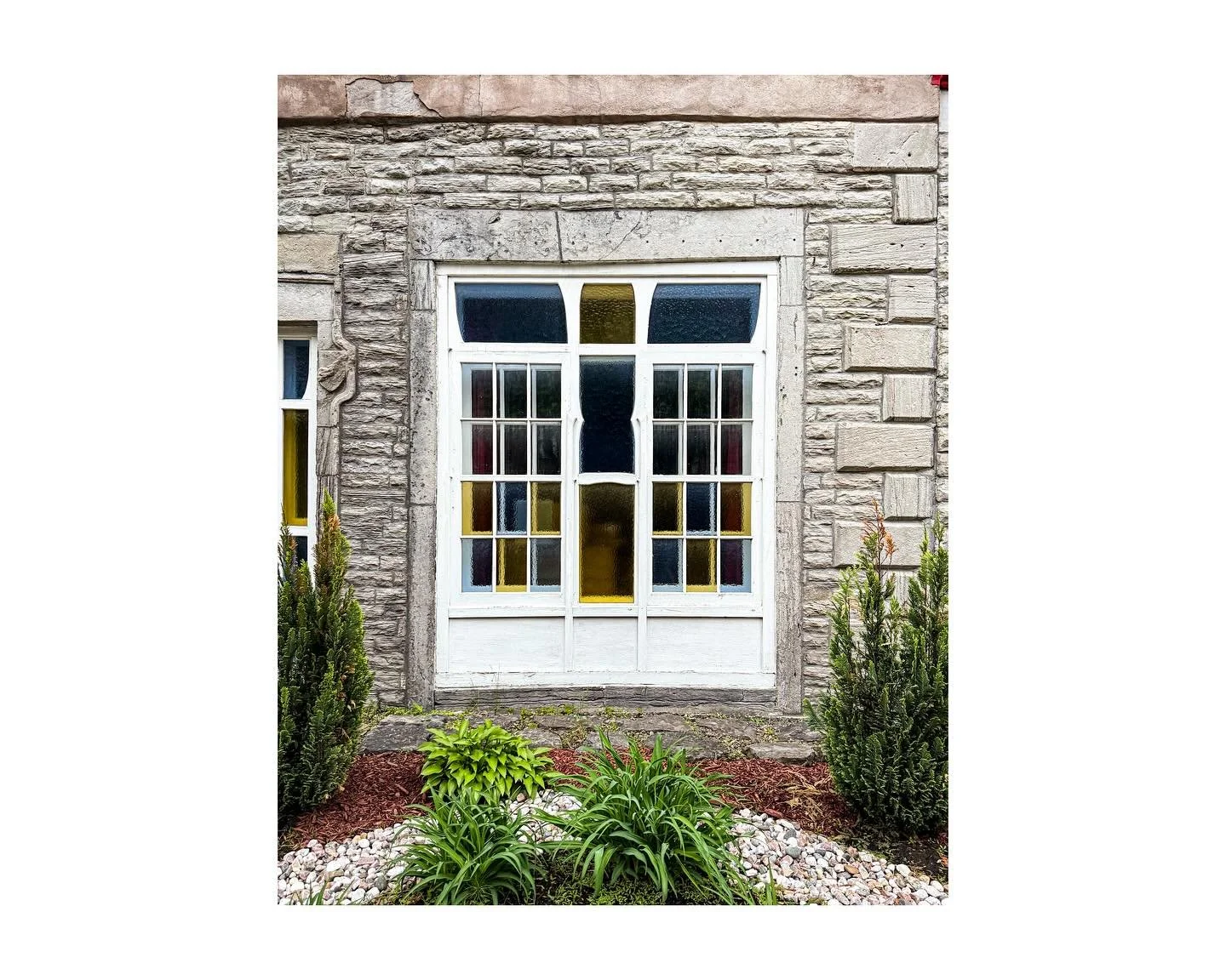 Morning walks in Nouveau-Bordeaux &mdash; with our new studio just around the corner, we&rsquo;re loving being part of the neighborhood, surrounded by timeless architecture and thoughtful details.
