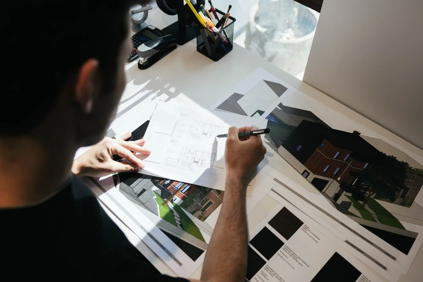 Pr&eacute;sentation 2 | 3
Experts-conseils en Architecture et Structure. 

Une approche int&eacute;gr&eacute;e qui regroupe l&rsquo;architecture, le g&eacute;nie structurel et le design int&eacute;rieur afin de simplifier le processus de r&eacute;nov