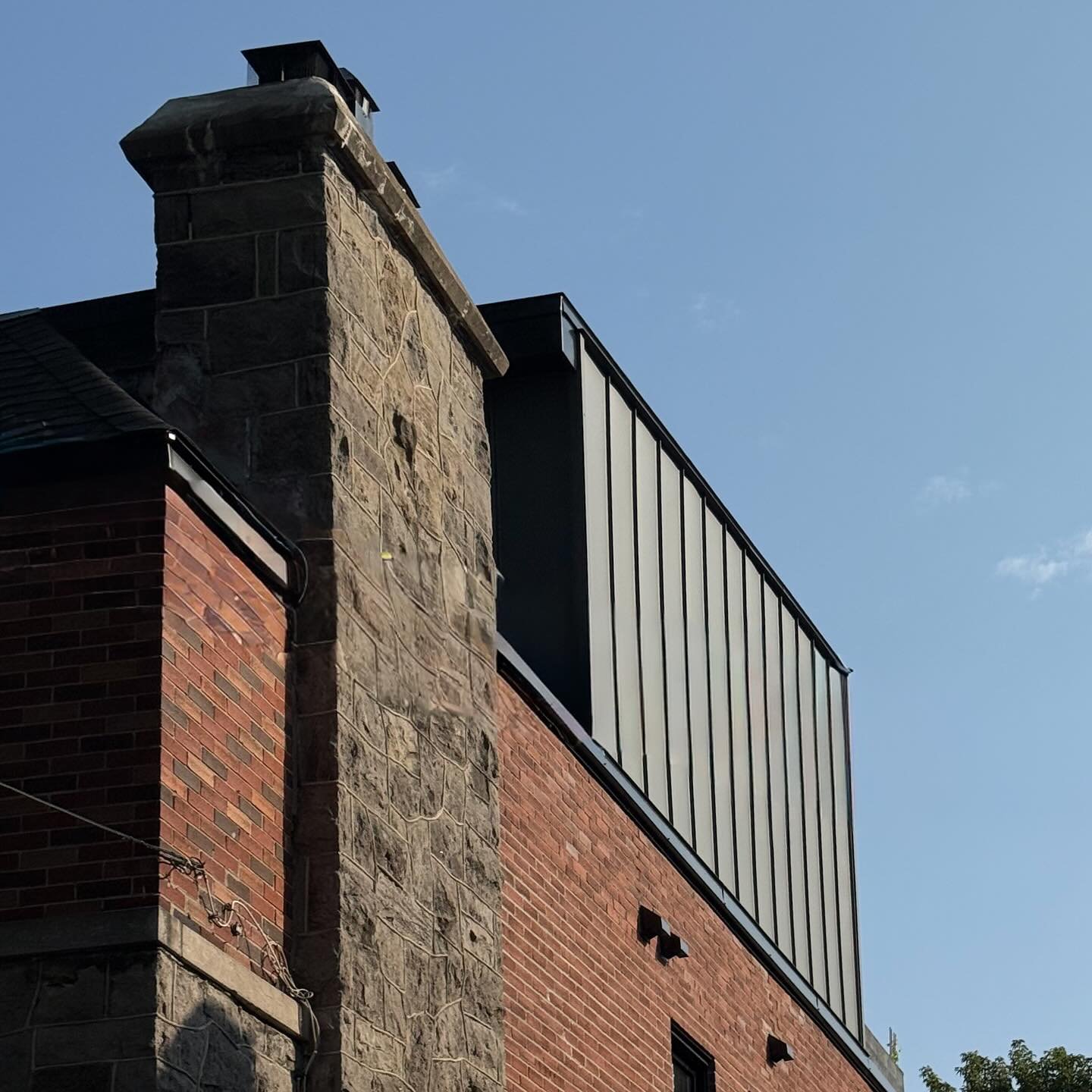 _ Projet d&rsquo;addition de mezzanine au c&oelig;ur du village de monkland. 

Groupe Anthem :: Architecture + Structure | 438-391-7027

#AnthemArchitecture #anthembuilds #montrealdesign #ndg #mezzanine