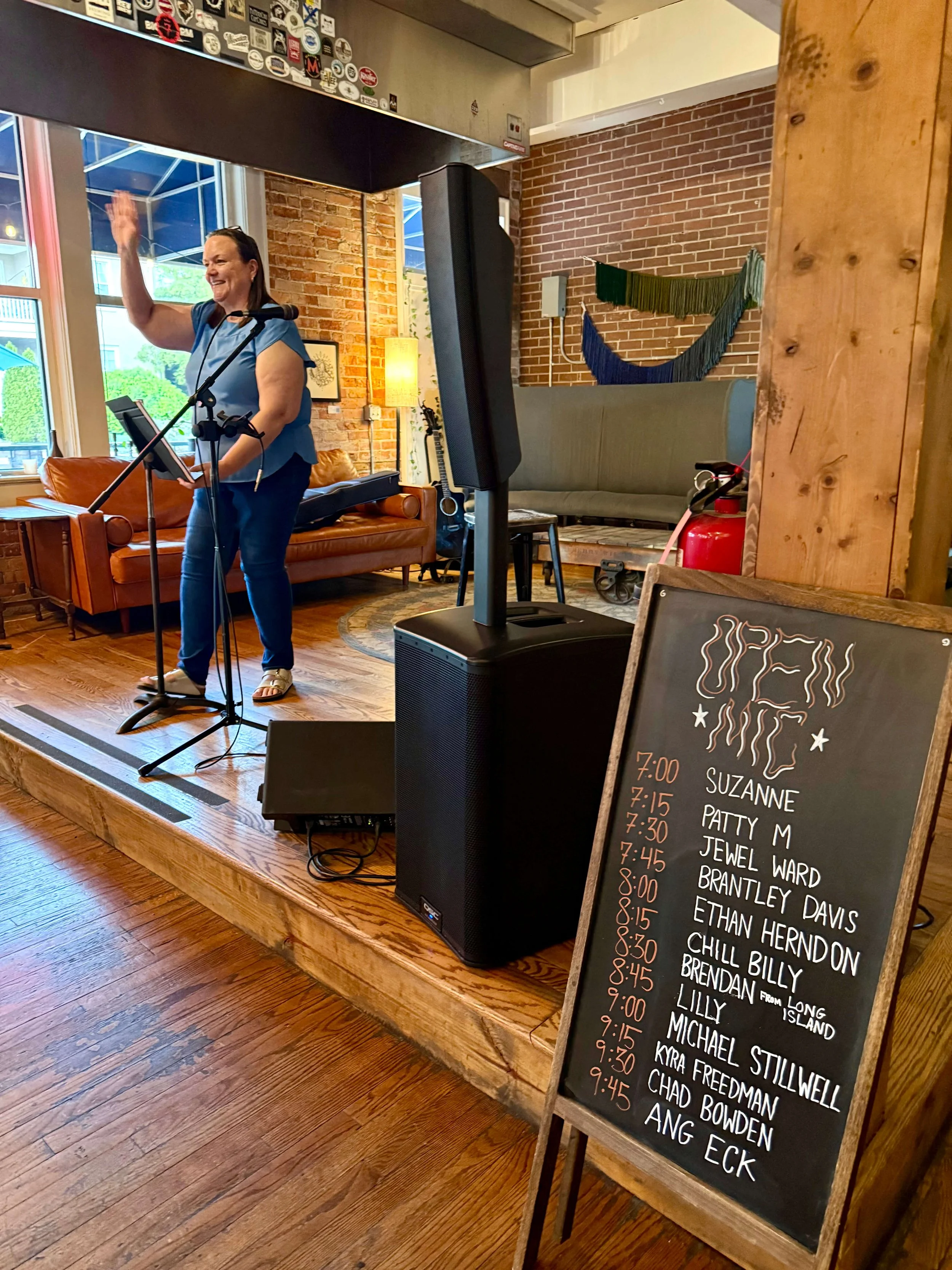 Jewel Ward preparing to perform at the open mic night at Fonta Flora Brewery on 2 April 2026.