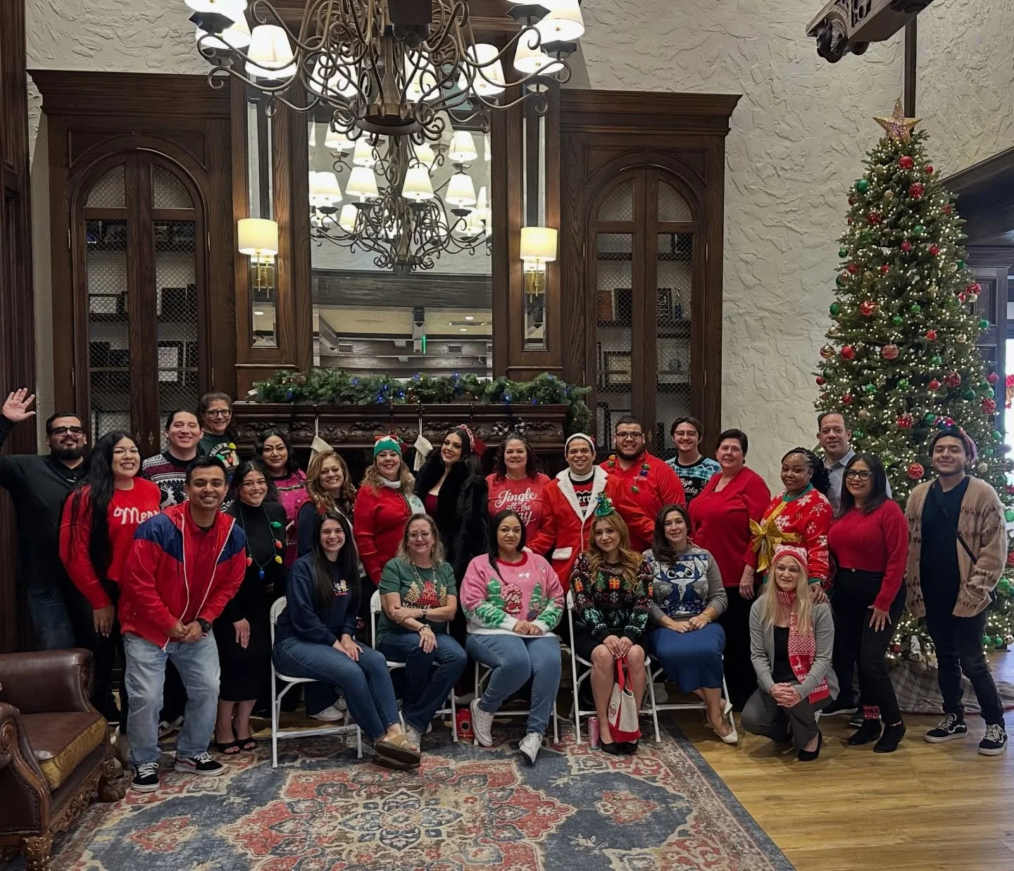 Enjoy the season! From our Thinkwise family to you 🎄✨🤍