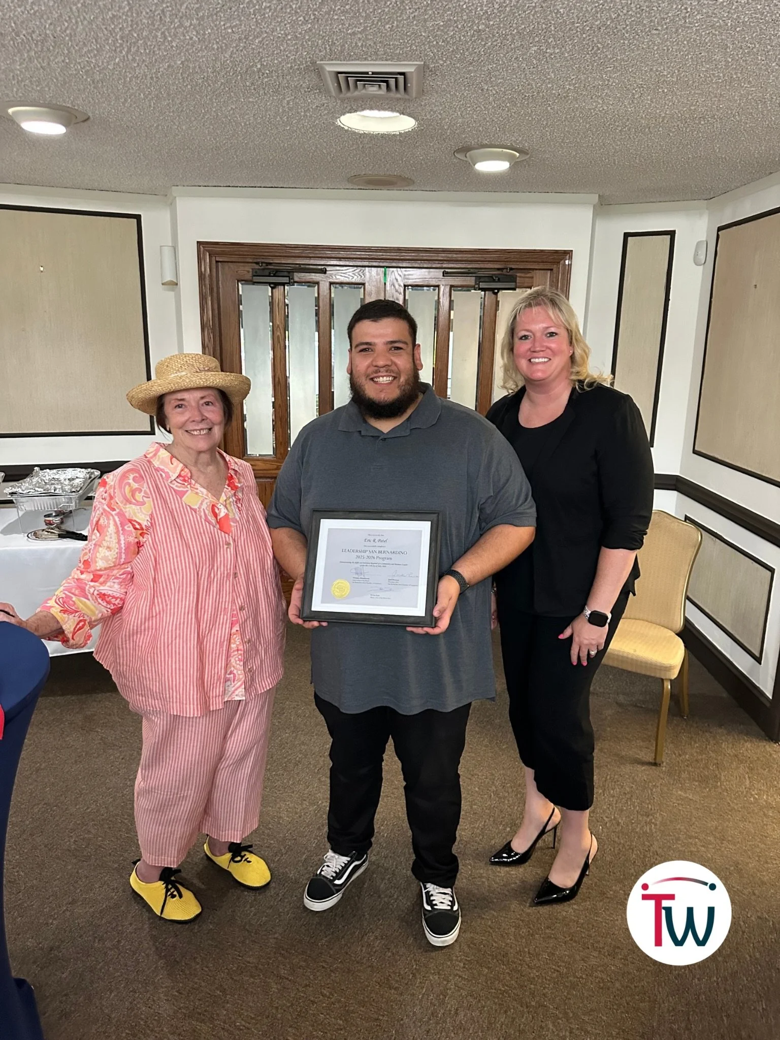 Congratulations to one of our Thinkwise staff members, Eric, on his completion of the San Bernardino Chamber of Commerce Leadership Program 🥳

This program focuses on building connections, sharpening professional skills, and showing the participants
