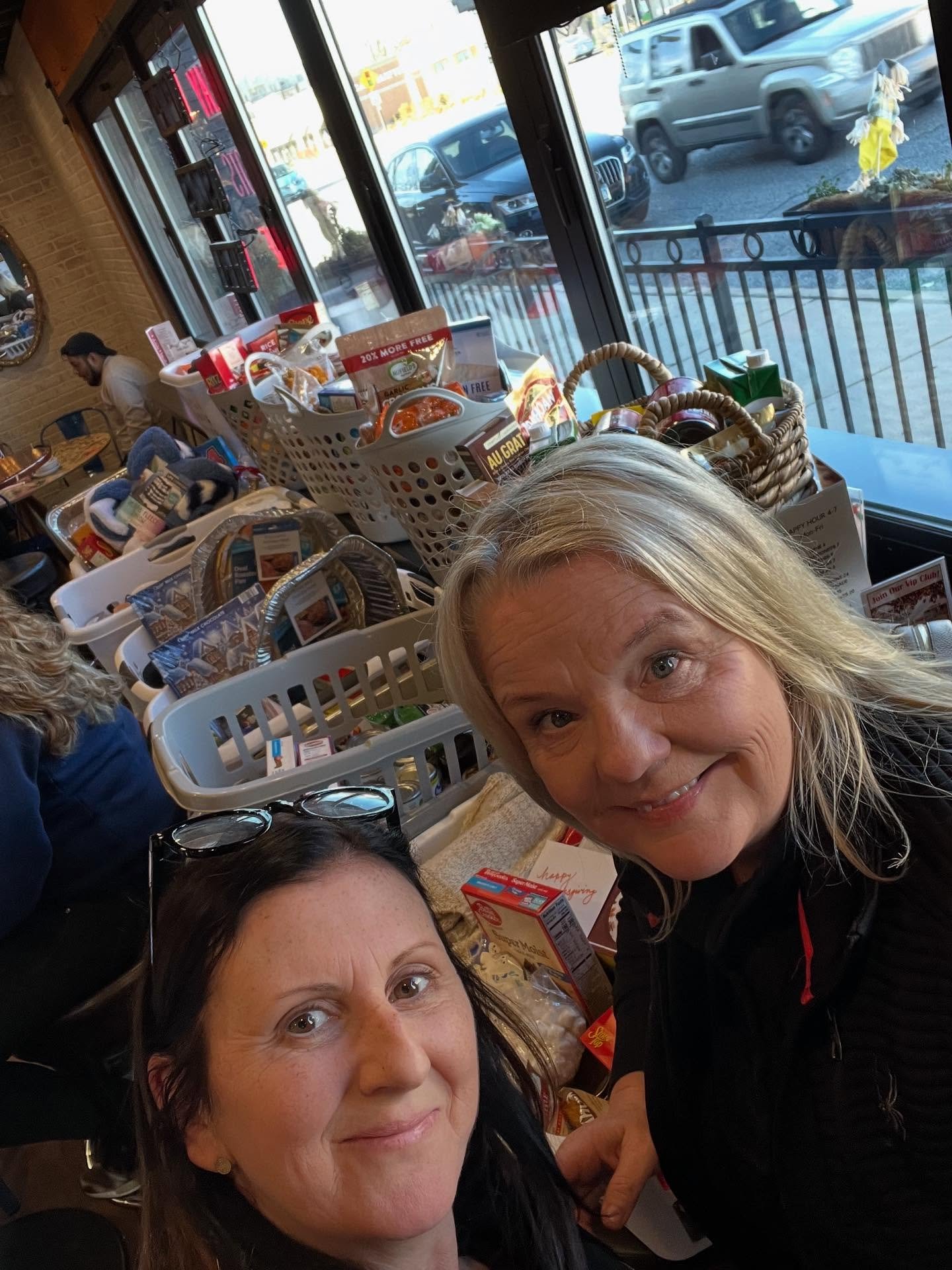 🌟 I&rsquo;m so excited to host the 3rd Annual #BlessingBaskets2025 event! 🌟

📅 Sunday, November 16th | 10AM &ndash; NOON
📍 @corkandbeanoaklawn 

Thanksgiving is a time to celebrate family, food, and gratitude and this generous community always sh