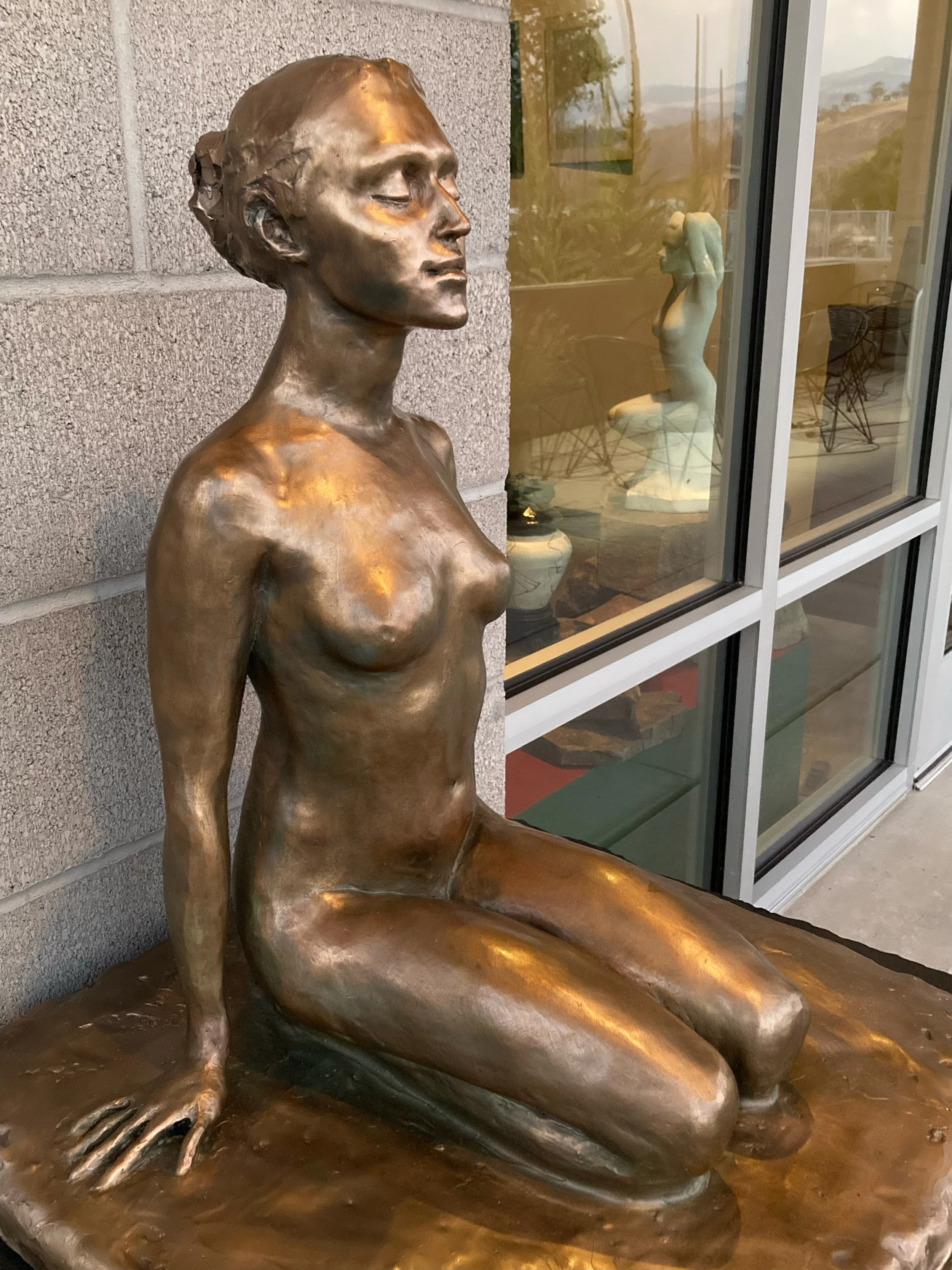 Angela Kneeling.jpeg