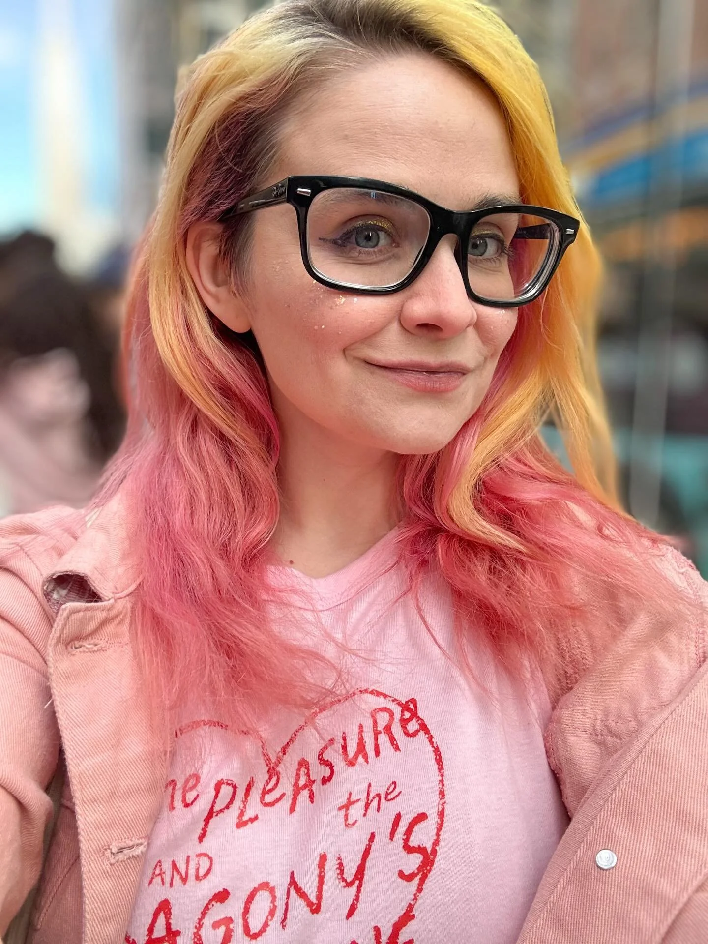 I THOUGHT YOU WERE GONNA CATCH ME!!!!! I NEVER STOPPED FALLING FOR YOUUUUU!!!! NOW I KNOW BETTER NEVER LET ME!!!!!!! LEAVE HOME WITHOUT A PARACHUUUUUUUUUTE!!!! (repping @elearor&rsquo;s tee and @gooddyeyoung&rsquo;s Brainwash + Ego) 🥹🥹🥹