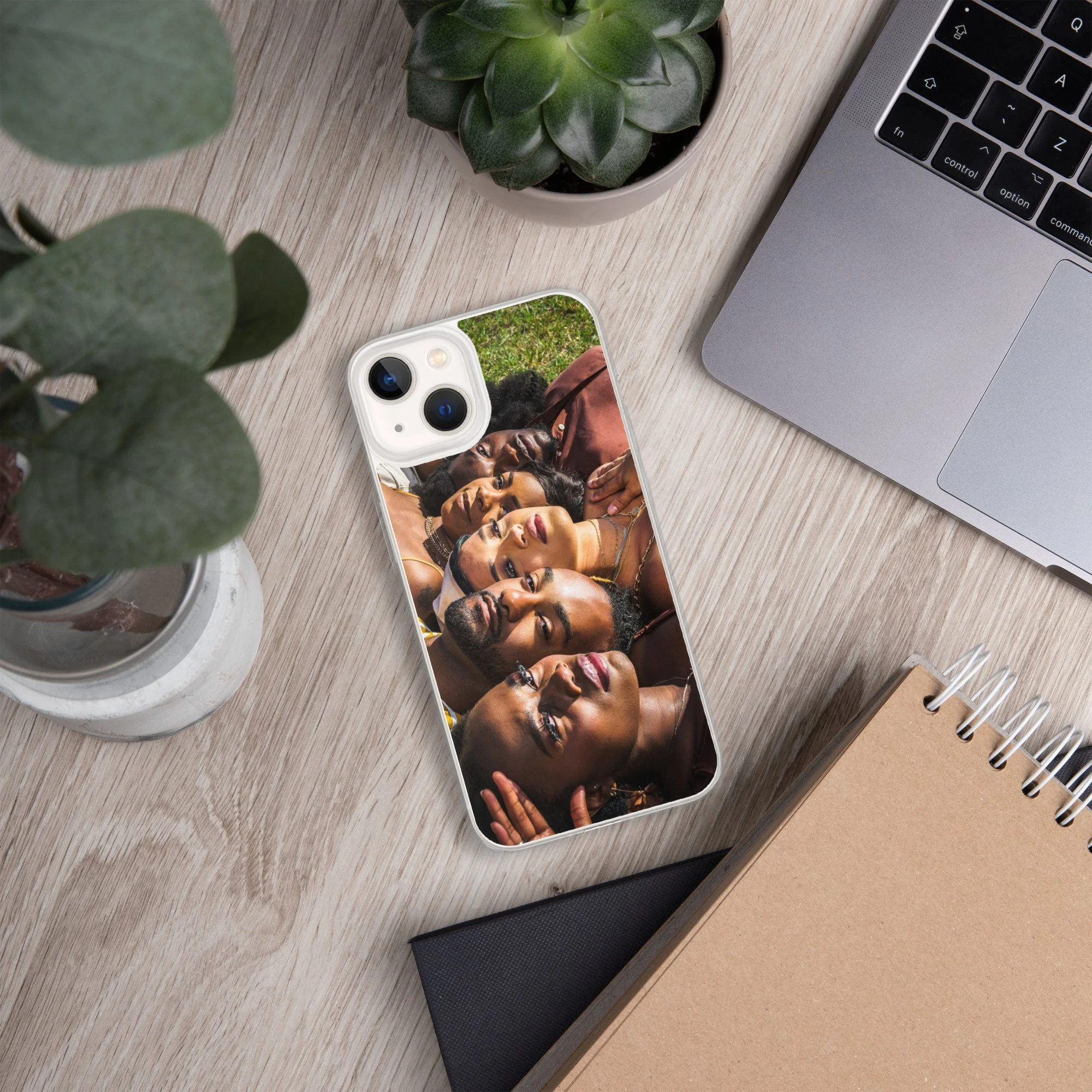 clear-case-for-iphone-iphone-13-lifestyle-4-655376b5eb704.jpg