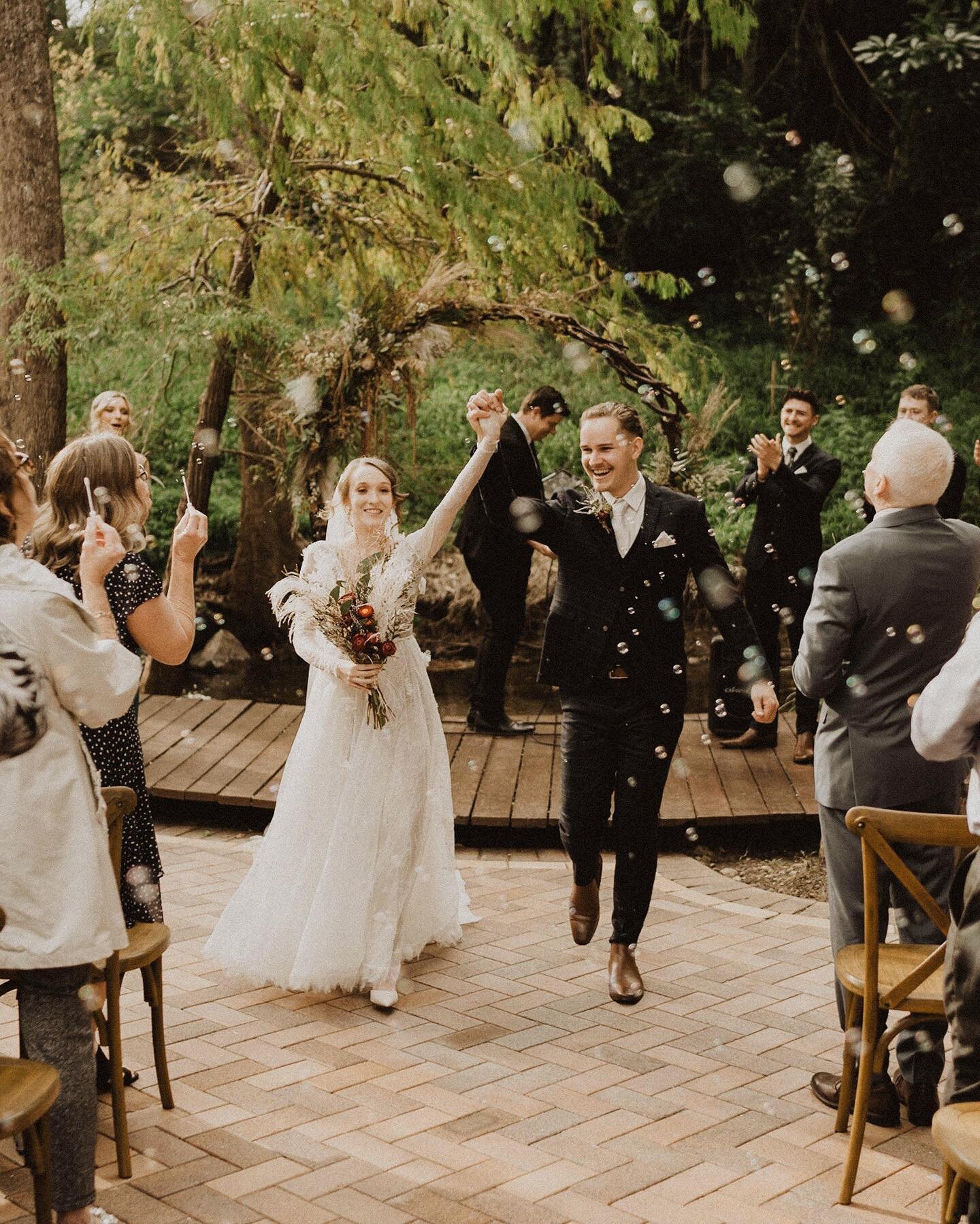 I hope you&rsquo;re having as much fun today as Briony + Ben did on their wedding day ✨ some of my favourite moments from their ceremony (in no particular order)

#beauxartcoweddings

Dress + Veil: @graces_loves_lace
Bridesmaid dresses: @tania_olsen_