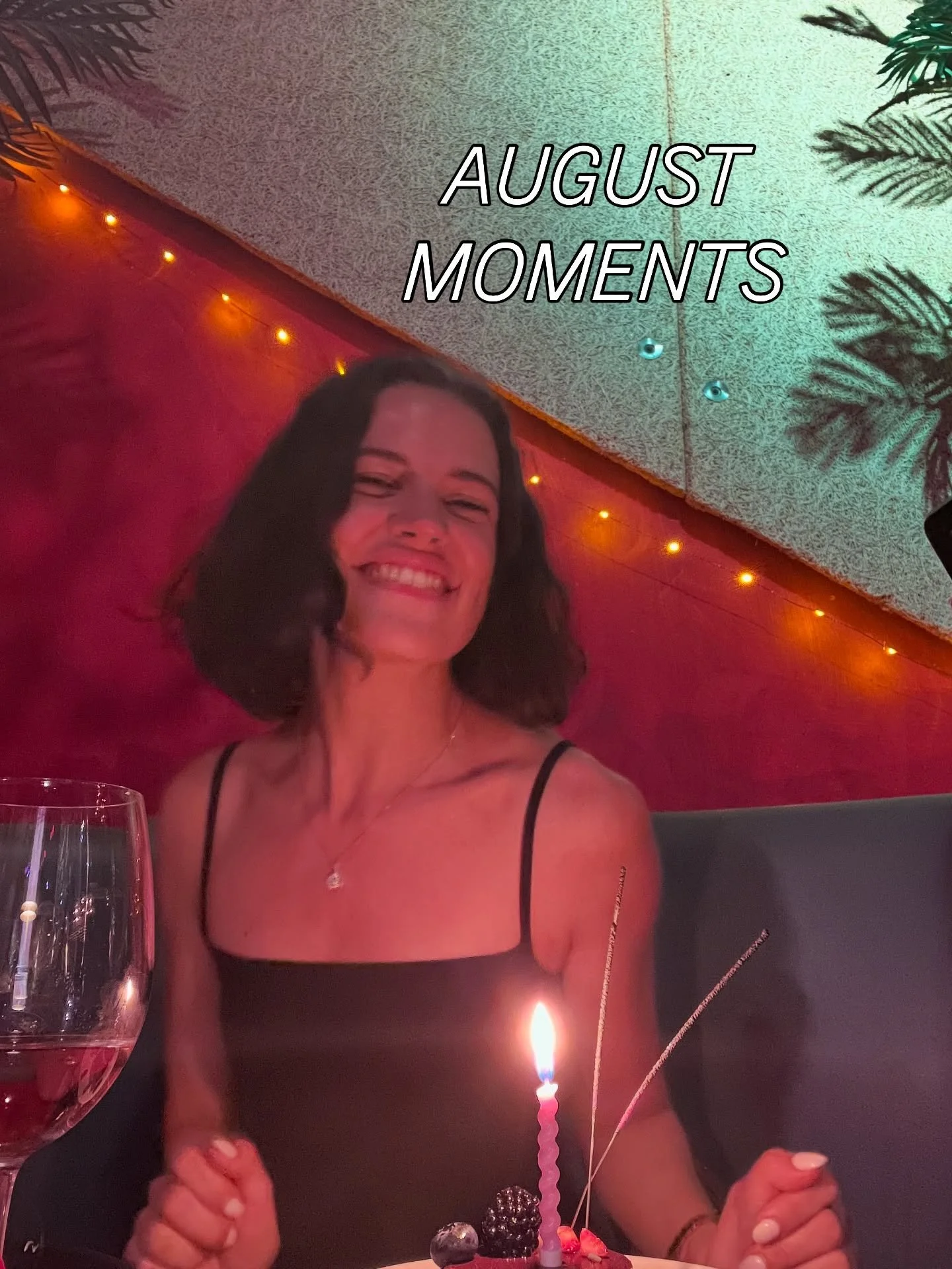 AUGUST SELFIES❣️🤳🏼

The best photos on my camera each month are of me and my loved ones 😘😘

August was such a full month of love and livingggg 🪩✨💃🏻☀️🎬 bringing my fav season to a close