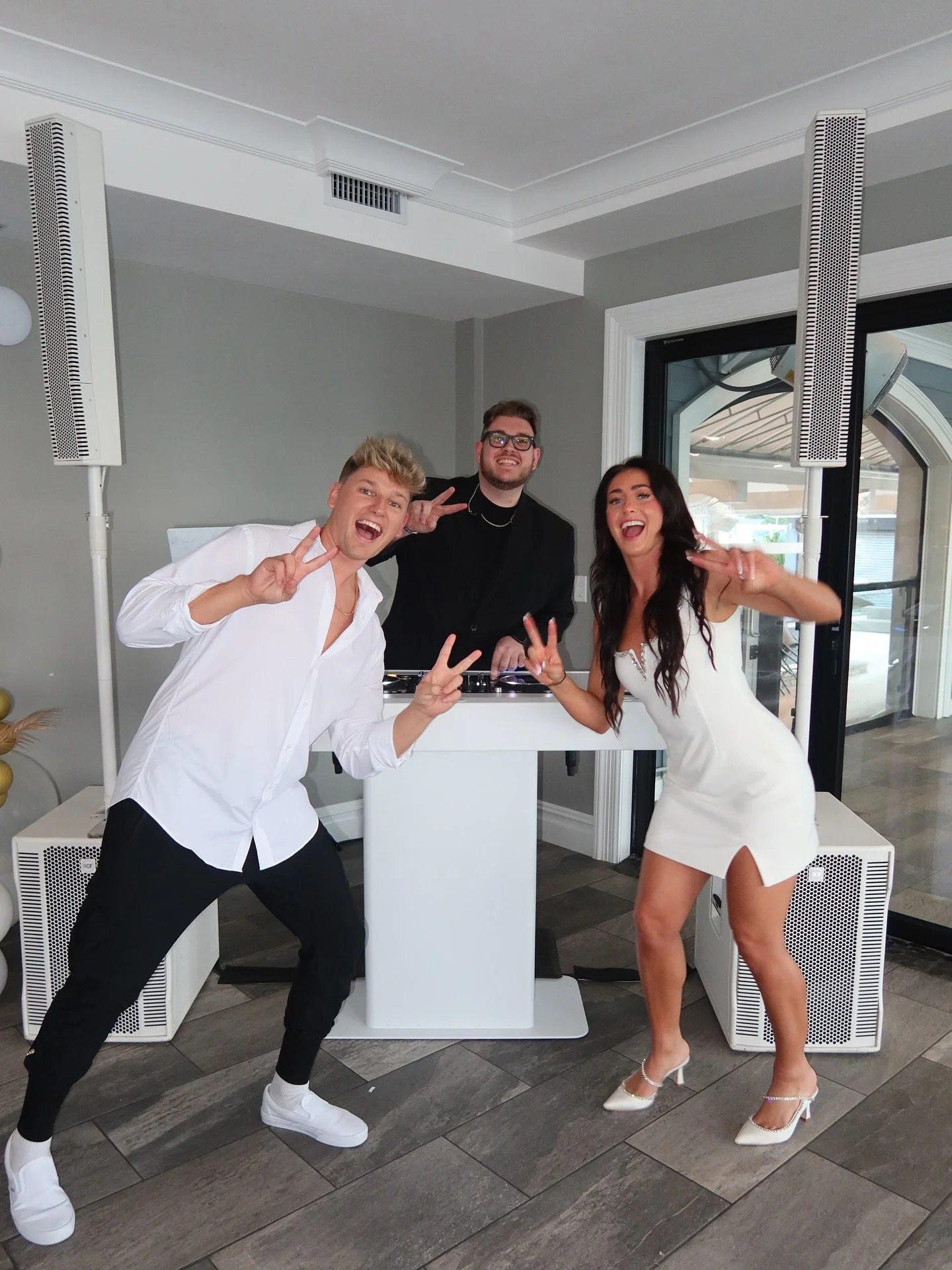 Talk about a full circle moment! ⭕️ 

3 years ago Brit needed a DJ for her sisters Wedding After Party and the rest was history! Ever since that day she wanted me involved somehow with her wedding even though she wanted her old entertainment company 
