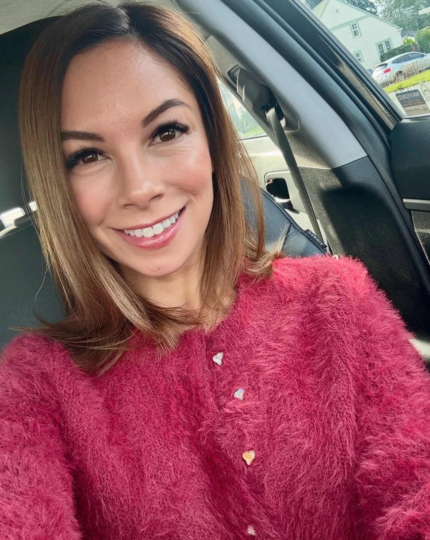 Hi, I&rsquo;m Jess! It&rsquo;s been a while since I&rsquo;ve posted my face on here. So here is a little bit of my life, and some tidbits about myself! 
✨I&rsquo;ve been a licensed esthetician for 14 years.
✨ I opened Opaline Beauty in 2022, after wo