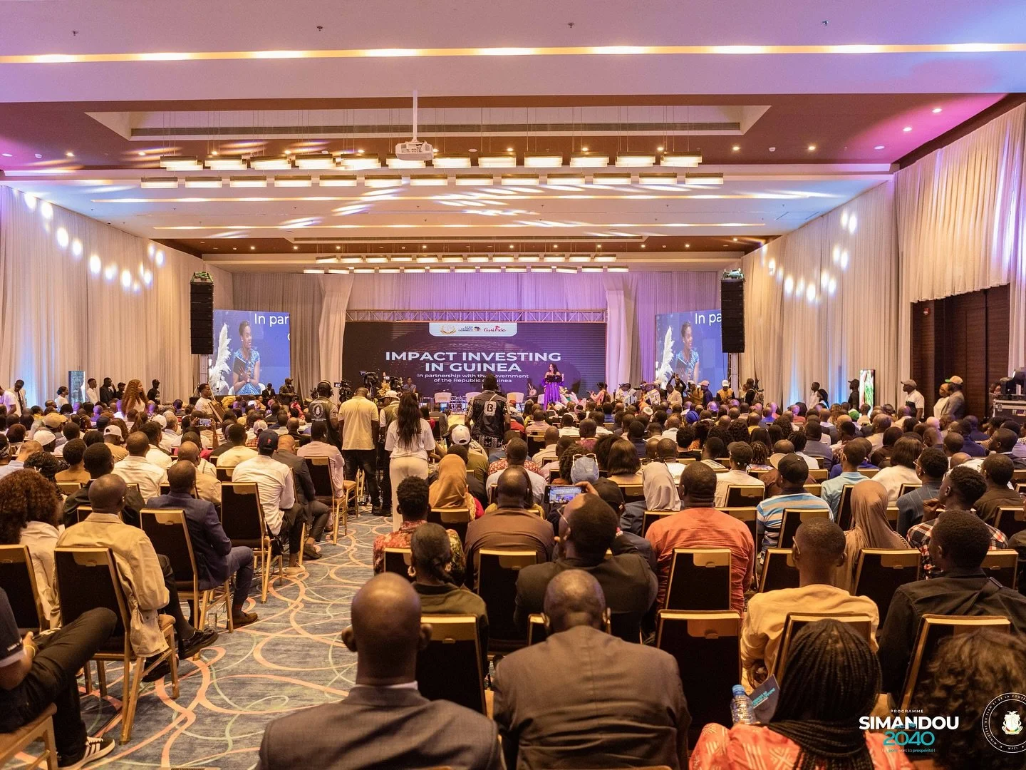 ✨ IMPACT INVESTING IN GUINEA &ndash; FORUM 2025

Il y a des &eacute;v&eacute;nements qui marquent.
Et d&rsquo;autres qui deviennent des tournants.

Celui-ci, je l&rsquo;ai v&eacute;cu des deux c&ocirc;t&eacute;s du rideau : 
▪️ En coulisses, en super