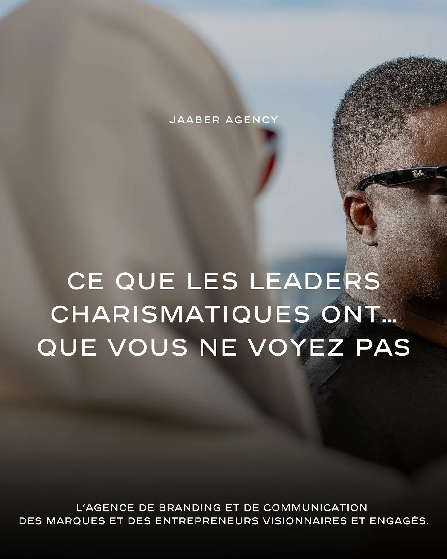 Ce n&rsquo;est pas leur style.
Ni leur voix.
Ni leur storytelling parfait.

✨ C&rsquo;est leur &eacute;nergie.

Celle qui pr&eacute;c&egrave;de leur arriv&eacute;e.
Celle qui attire, qui rassure, qui inspire.
Celle qui dit &ldquo;je suis au bon endro