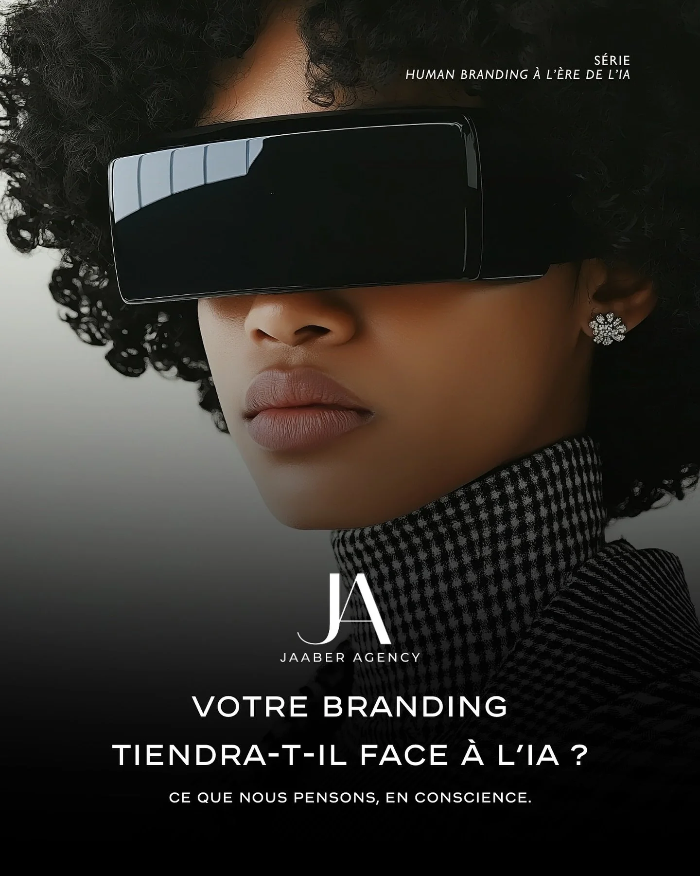 Votre branding tiendra-t-il face &agrave; l&rsquo;IA ?

Ce n&rsquo;est plus une hypoth&egrave;se. C&rsquo;est la r&eacute;alit&eacute; du pr&eacute;sent.
Les contenus sont g&eacute;n&eacute;r&eacute;s en quelques secondes. Les images, les vid&eacute;