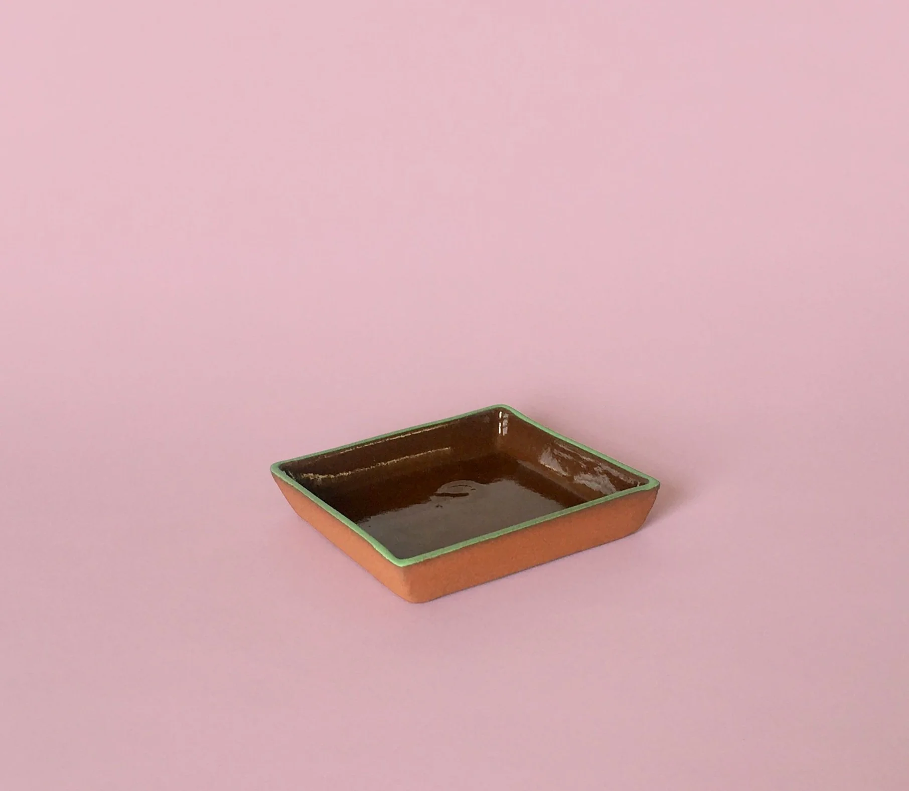 green+sq+shallow+dish.jpg