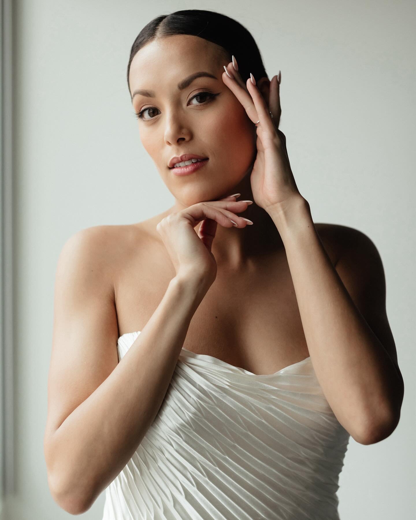The bridal portrait of the summer! 
.
Sydney and Jack&rsquo;s @blancdenver wedding was one of modern simplicity and class, with the emotions of the day truly radiating from their pure and obvious love. 
.
So happy to think back on this day and the ve
