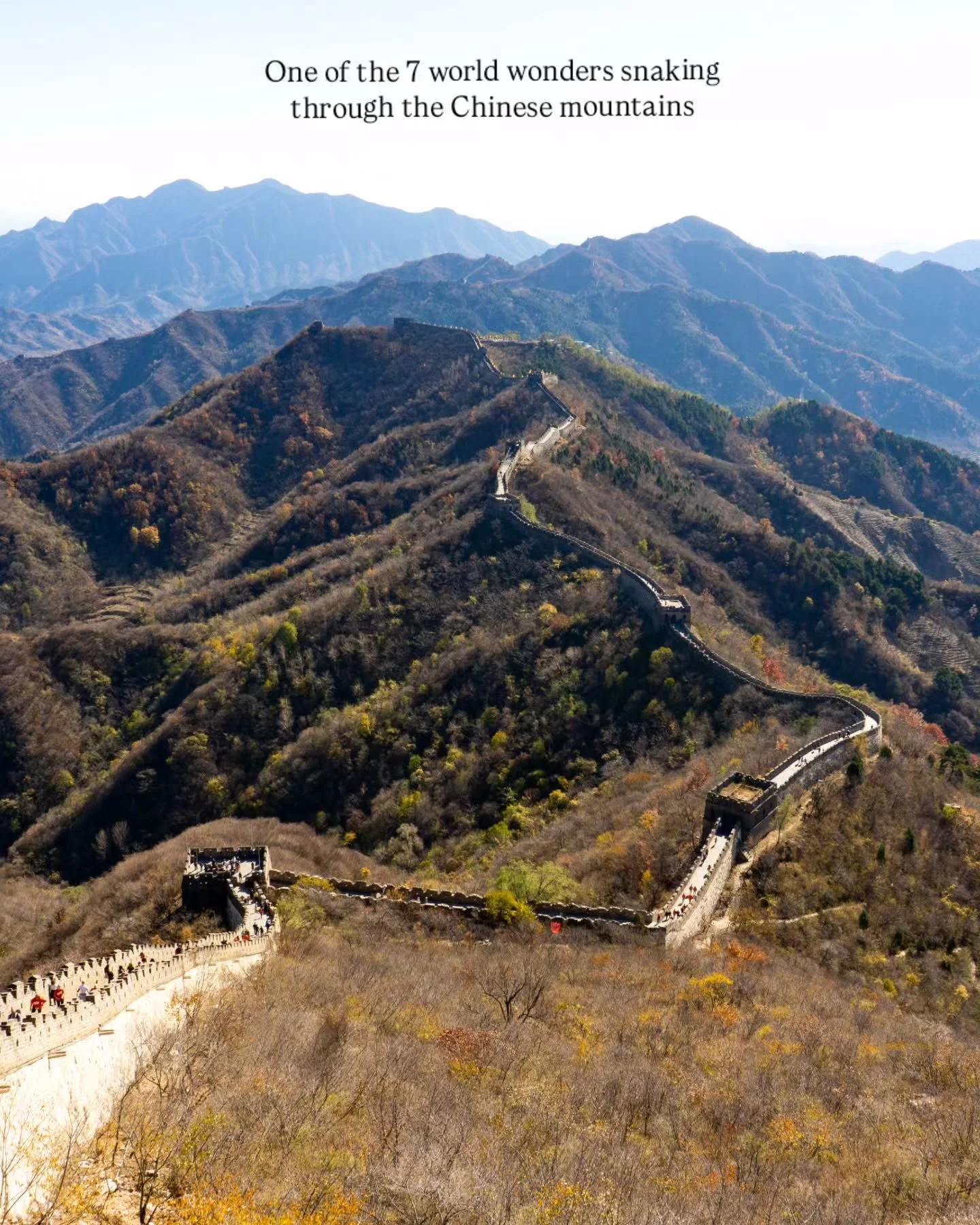 The Chinese Wall snaking through the landscape 🇨🇳 The scale and length of the Chinese Wall is hard to imagine until you stand right on it. No wonder its one of the world's wonders⁠
⁠
🙋🏼&zwj;♂️ Follow @mitevisuals for more⁠ ⁠
⁠
#chinesewall #china