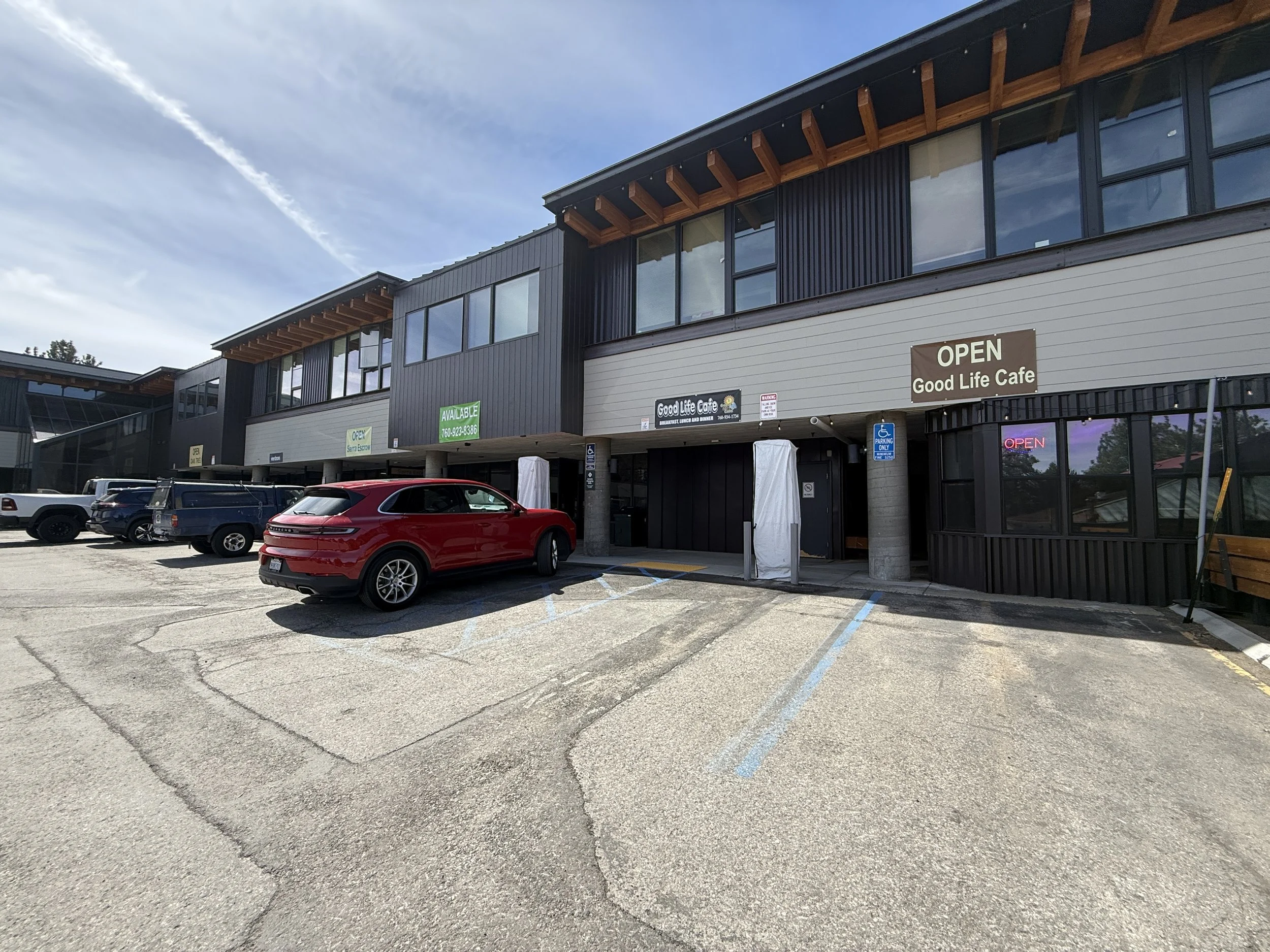 OUTPOST Mammoth — California