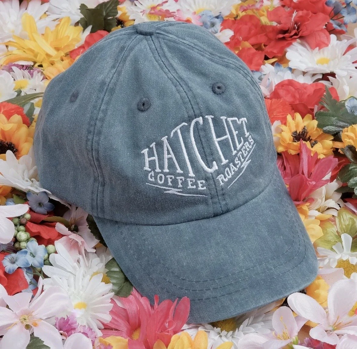 Hatchet Coffee lightning logo design and lettering. Photo: Alan Garvick via @hatchetcoffee