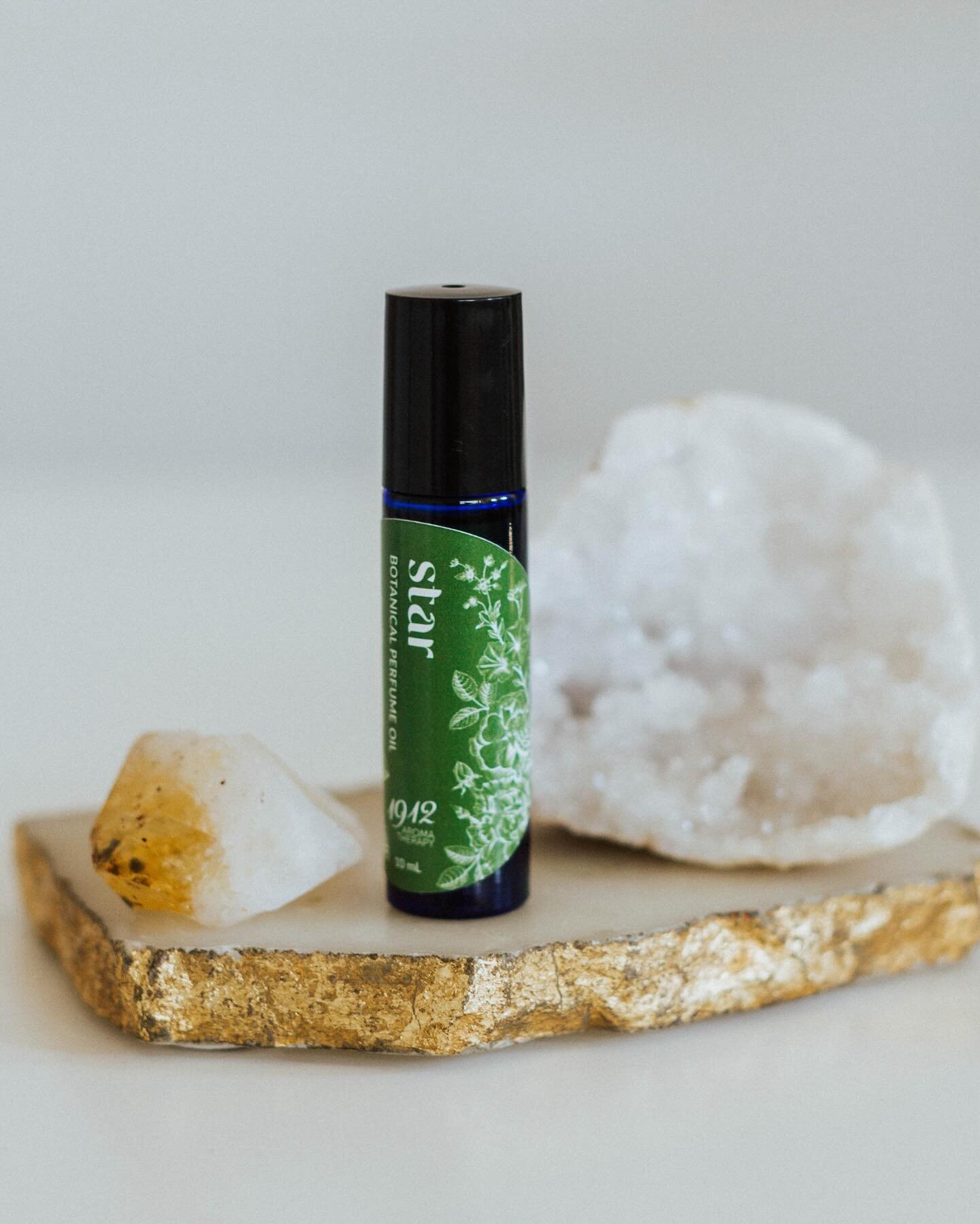 ✨ Meet STAR Organic Perfume Oil ✨

Embrace the magic of emergence and expansion with STAR Organic Perfume Oil, and let your inner light shine bright like the stars above. 🌟 

🌿 Scent Profile: Experience the freshness of new twigs, the uplifting ess