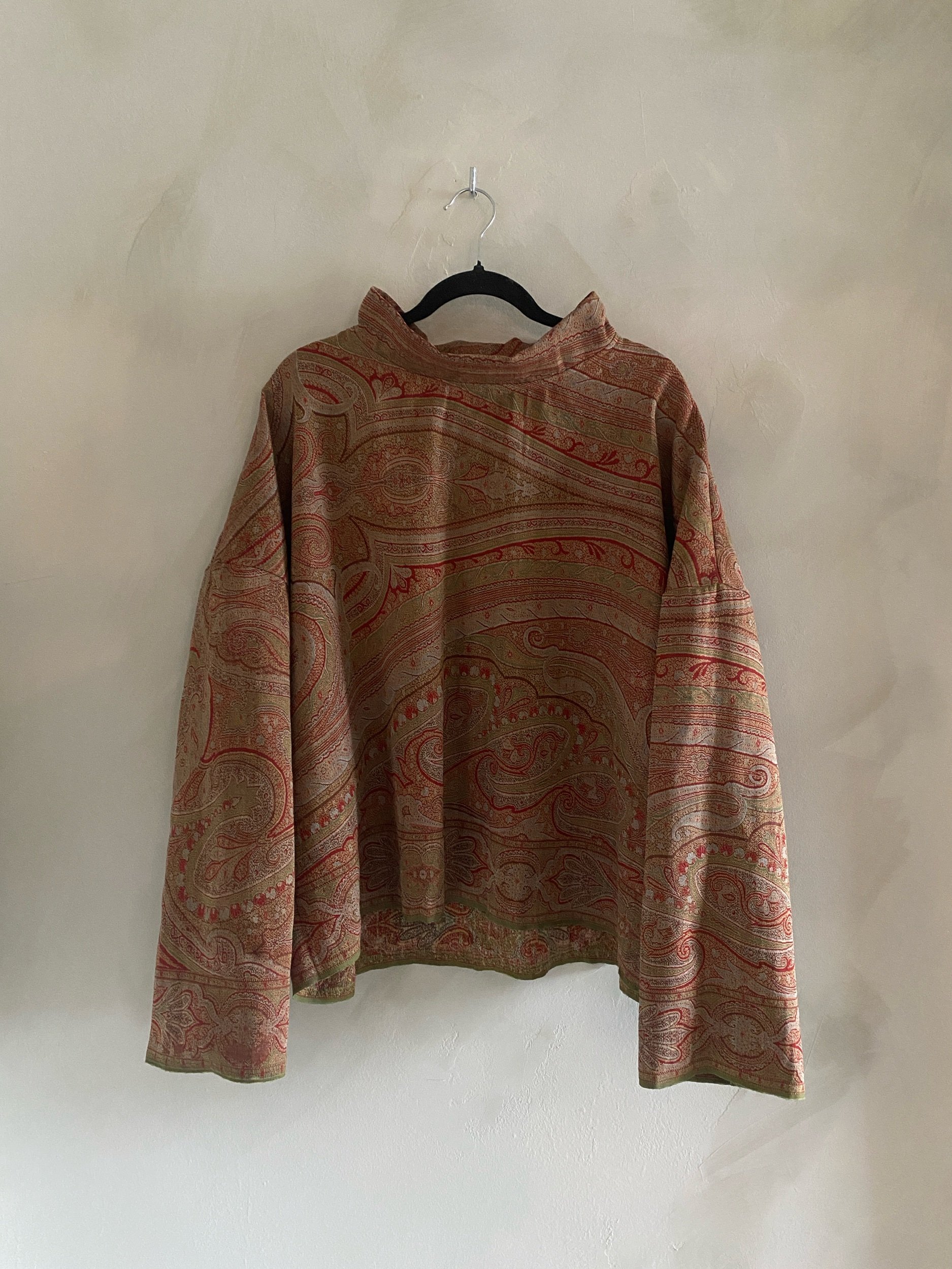 mockneck in red tapestry