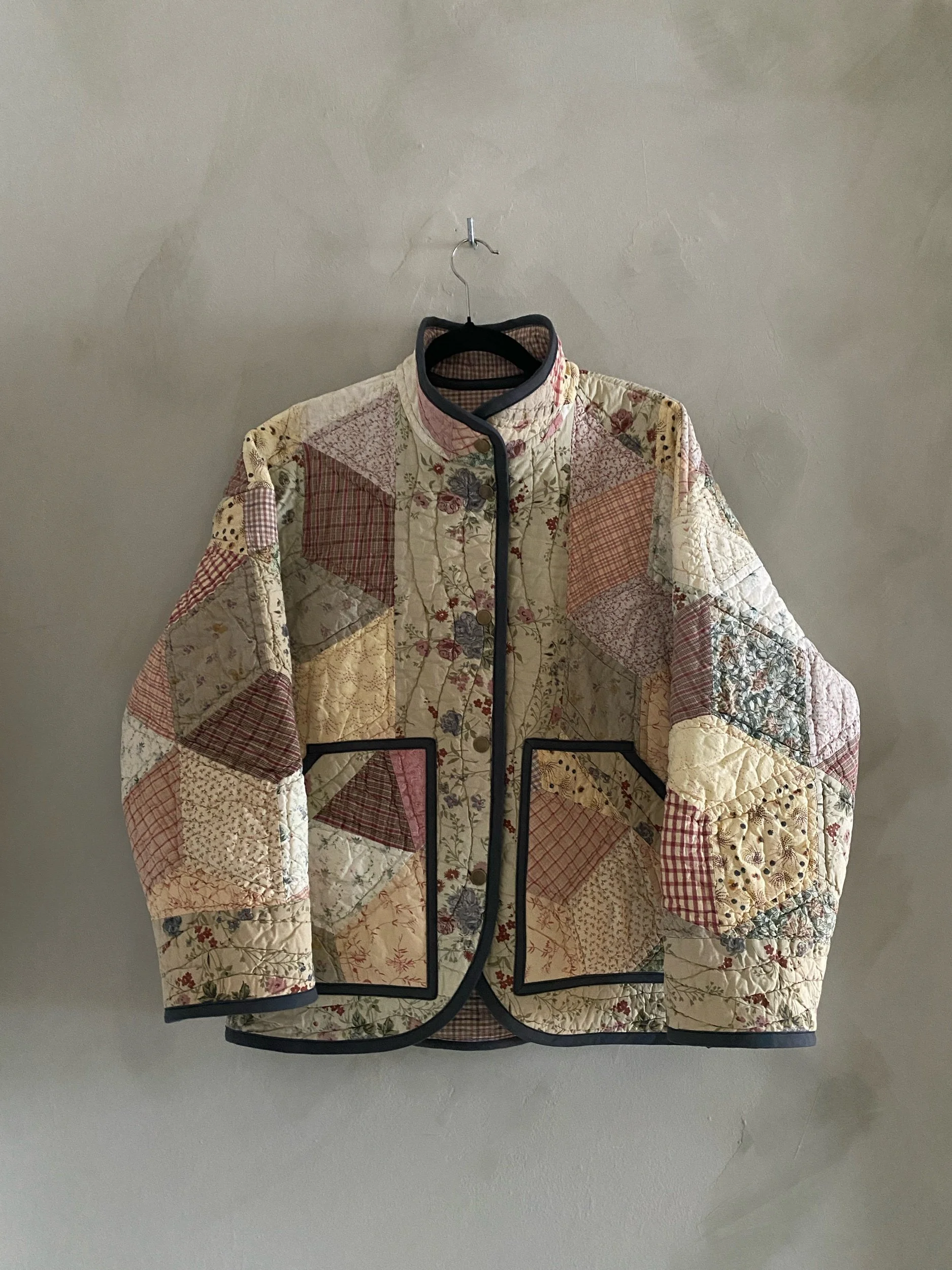 jacket in tumbling blocks