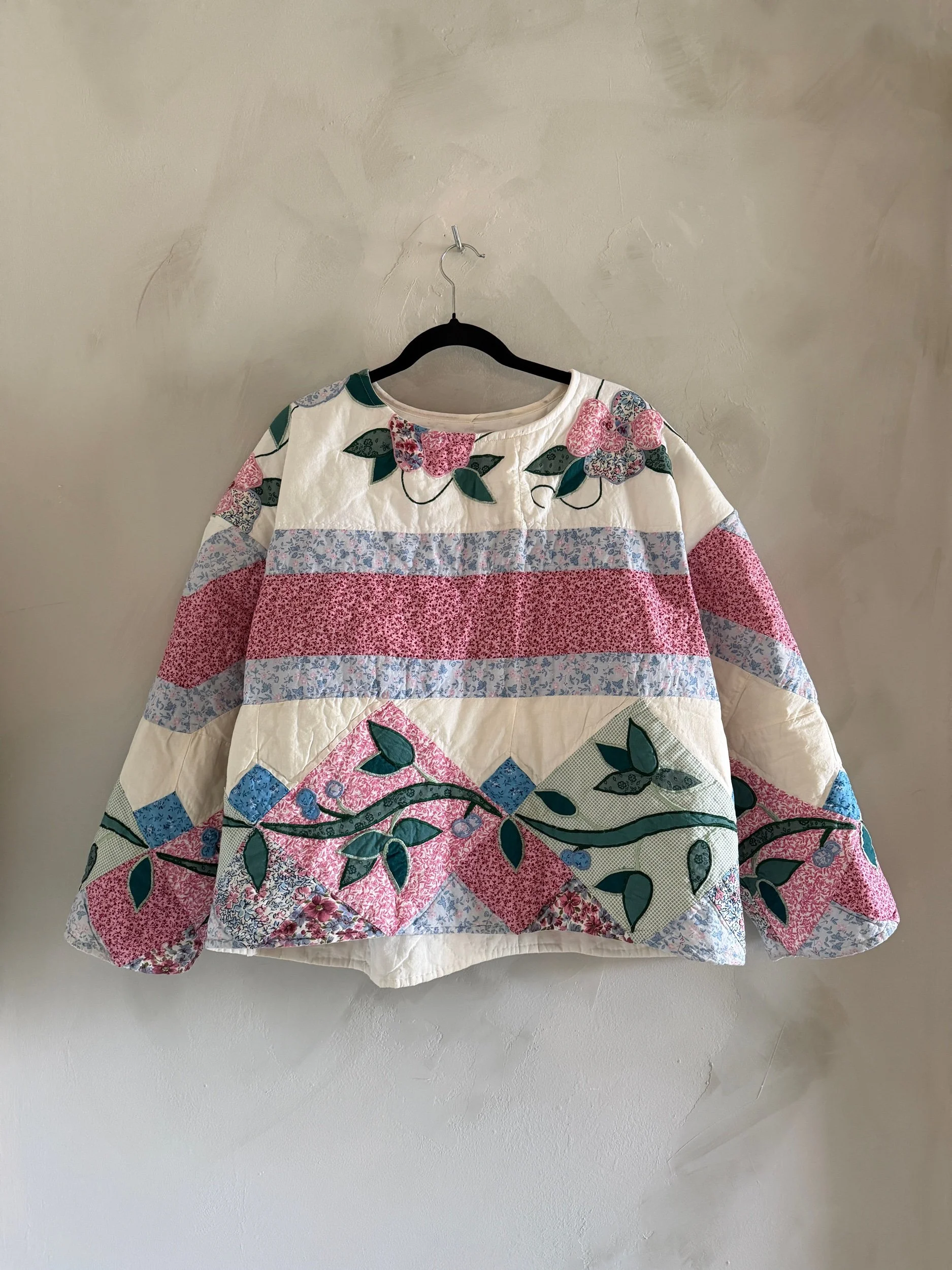 crewneck in appliqué
