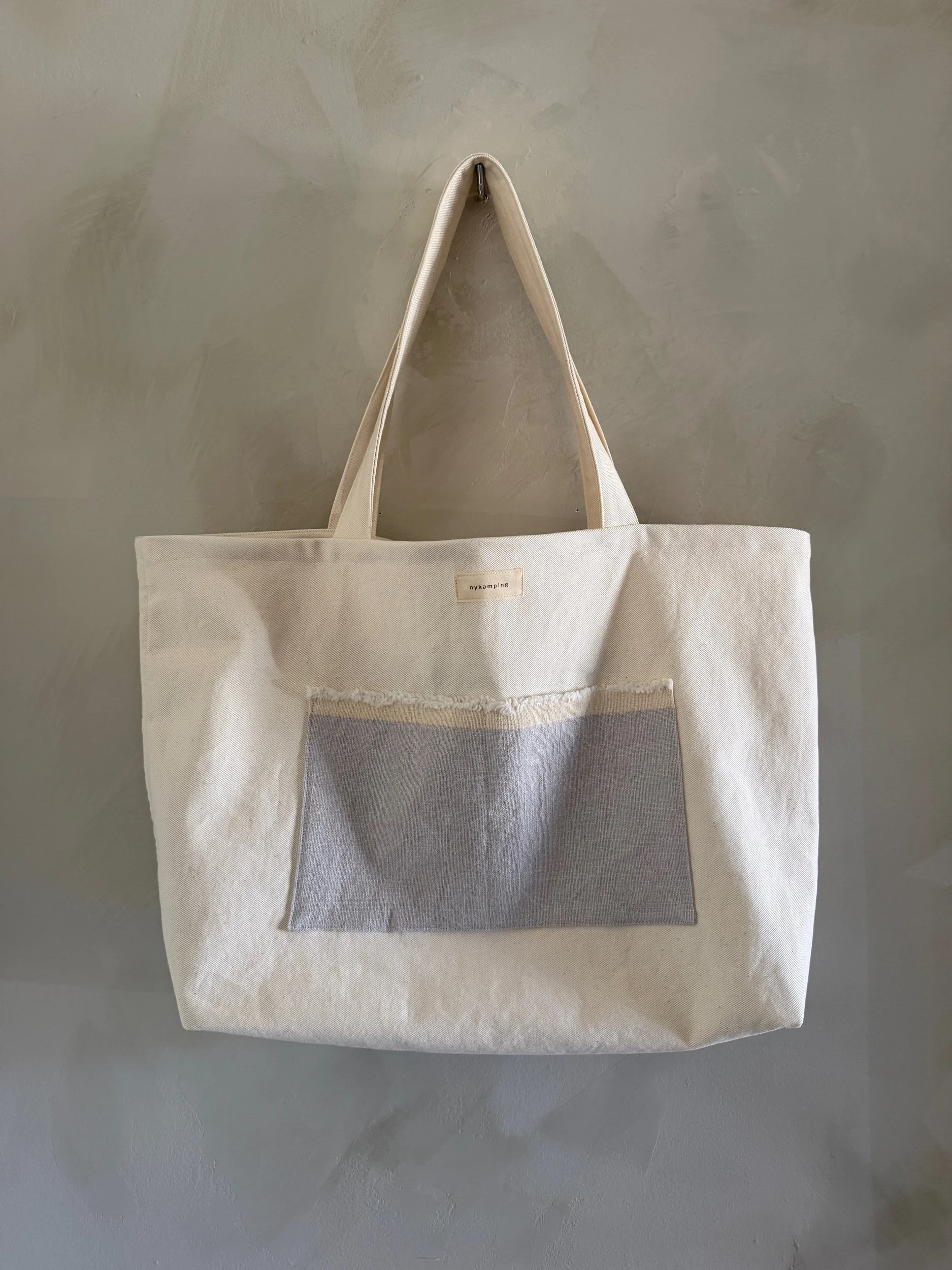weekender bag in cream