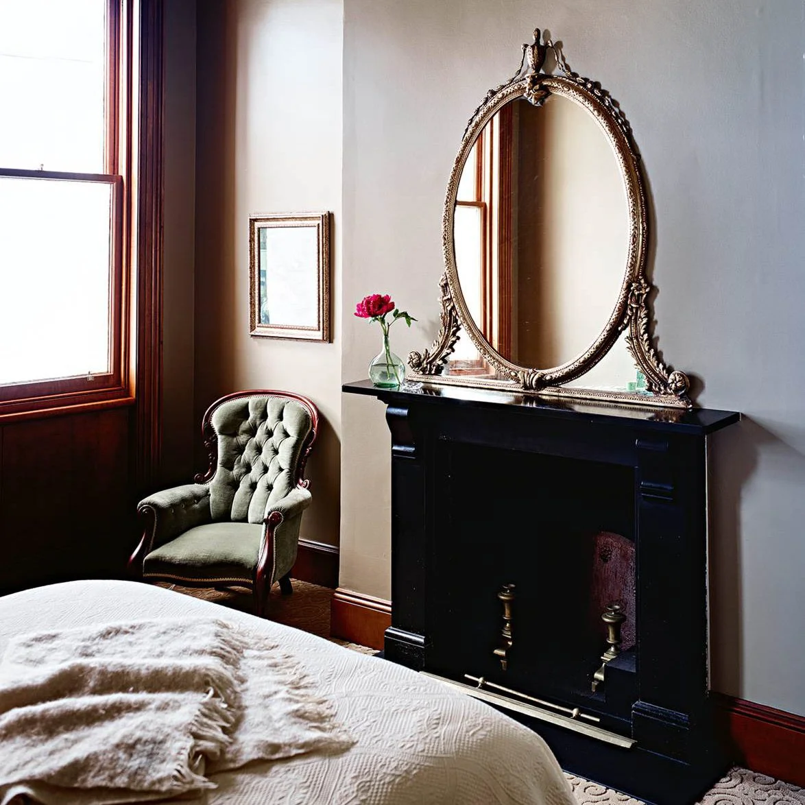 Dukes-Room.jpg