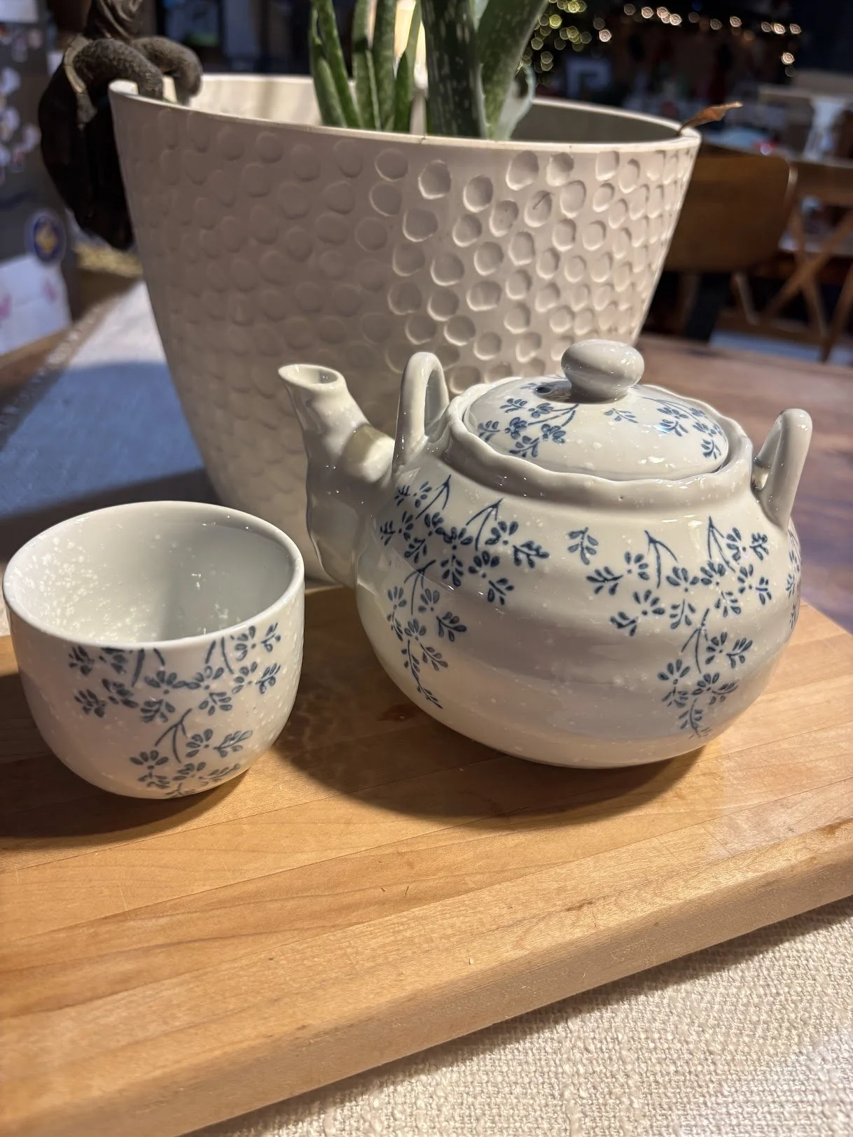 Hana Shidare Floral Tea Set